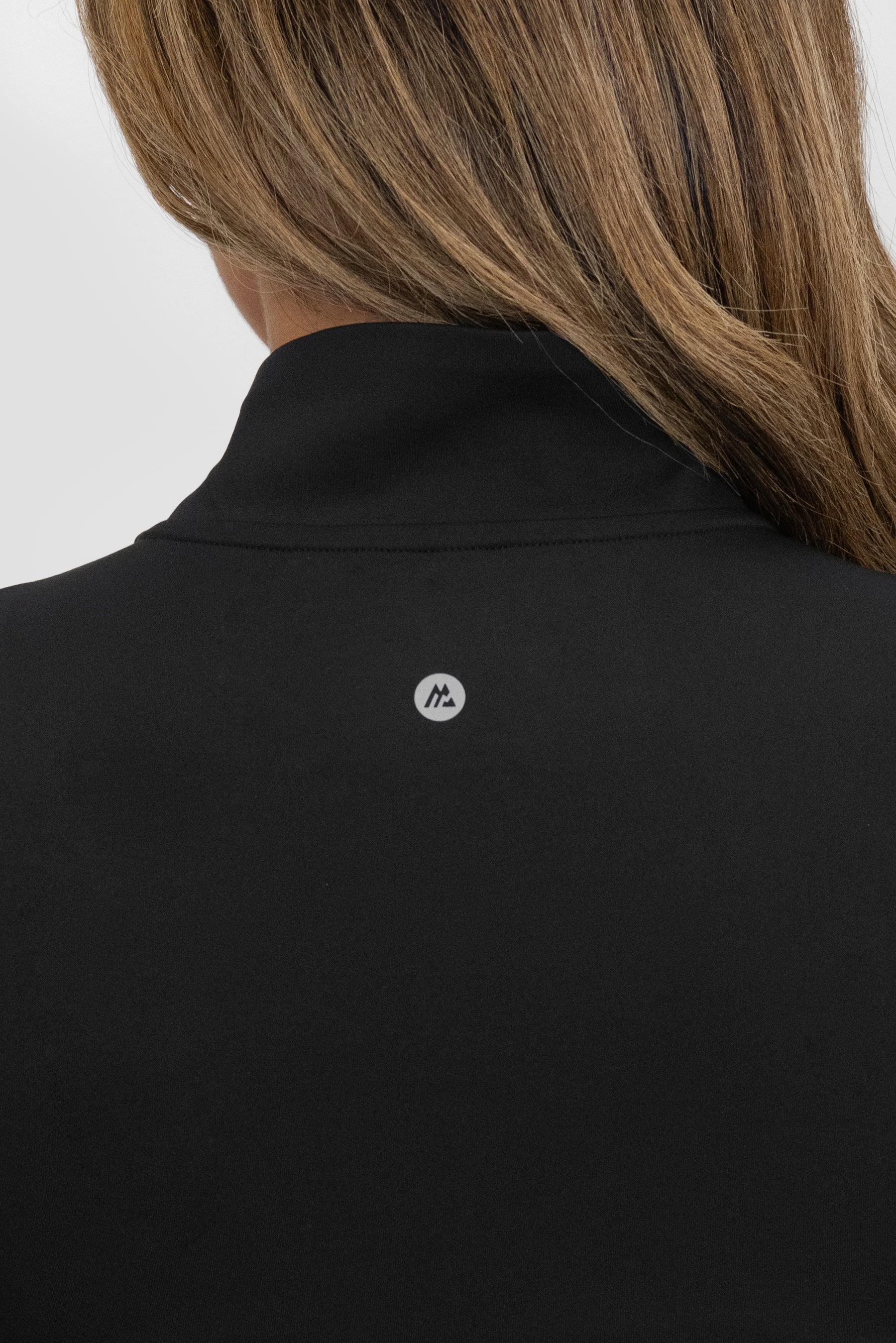 Icon 1/4 Zip Top - Black