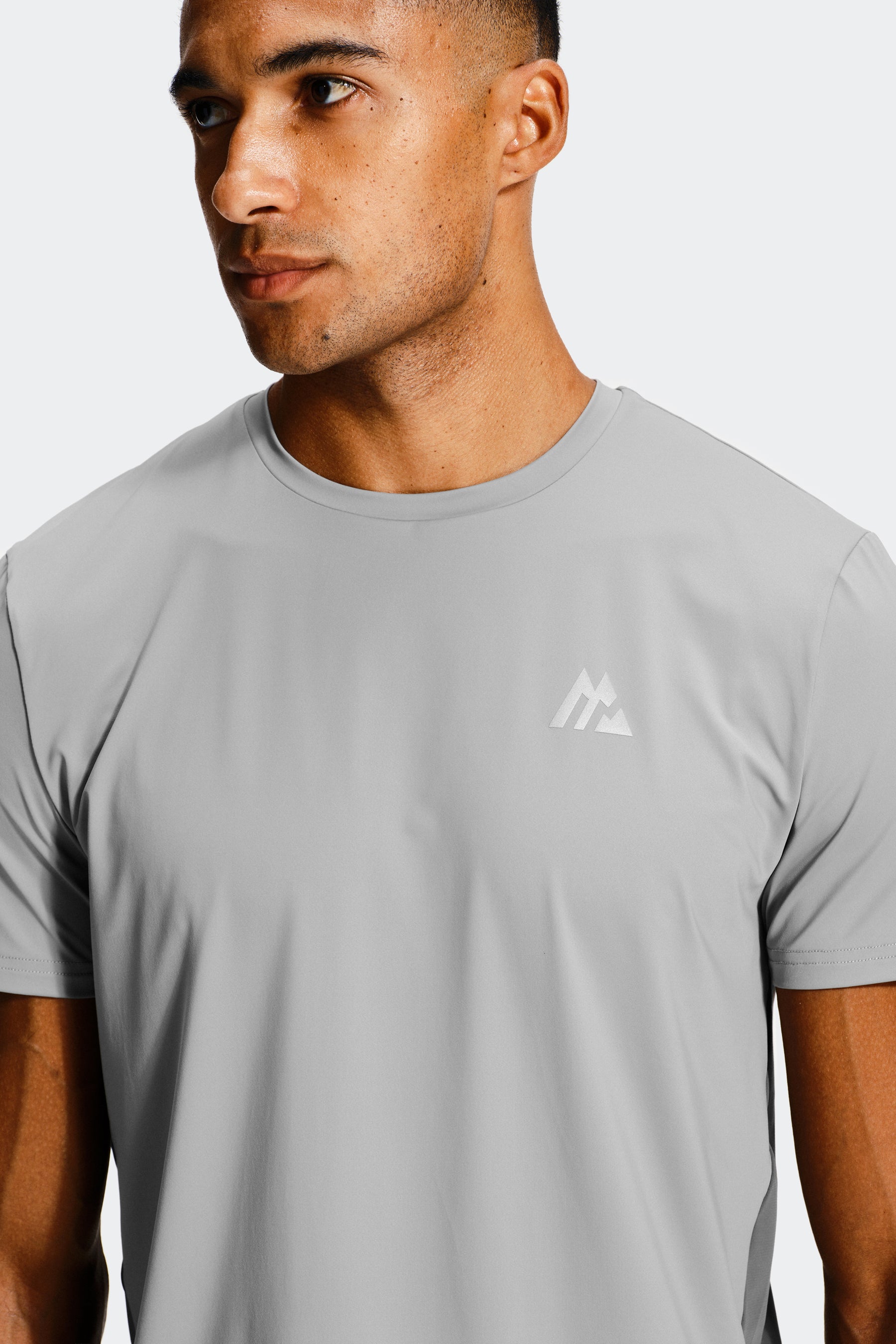 Strive T-Shirt - Platinum Grey/Cement Grey/Light Smoke Grey