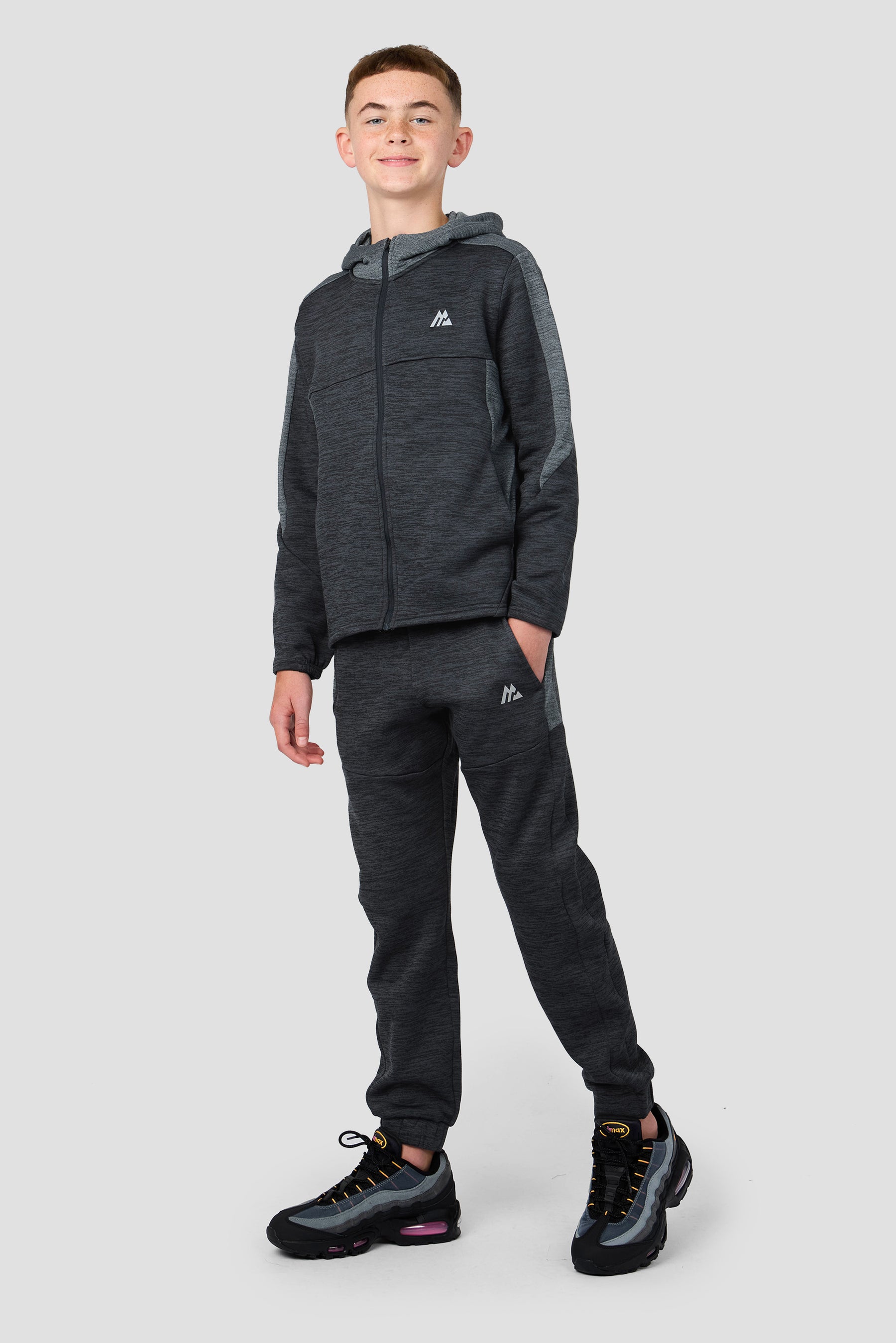 Boys Vantage Jogger - Black