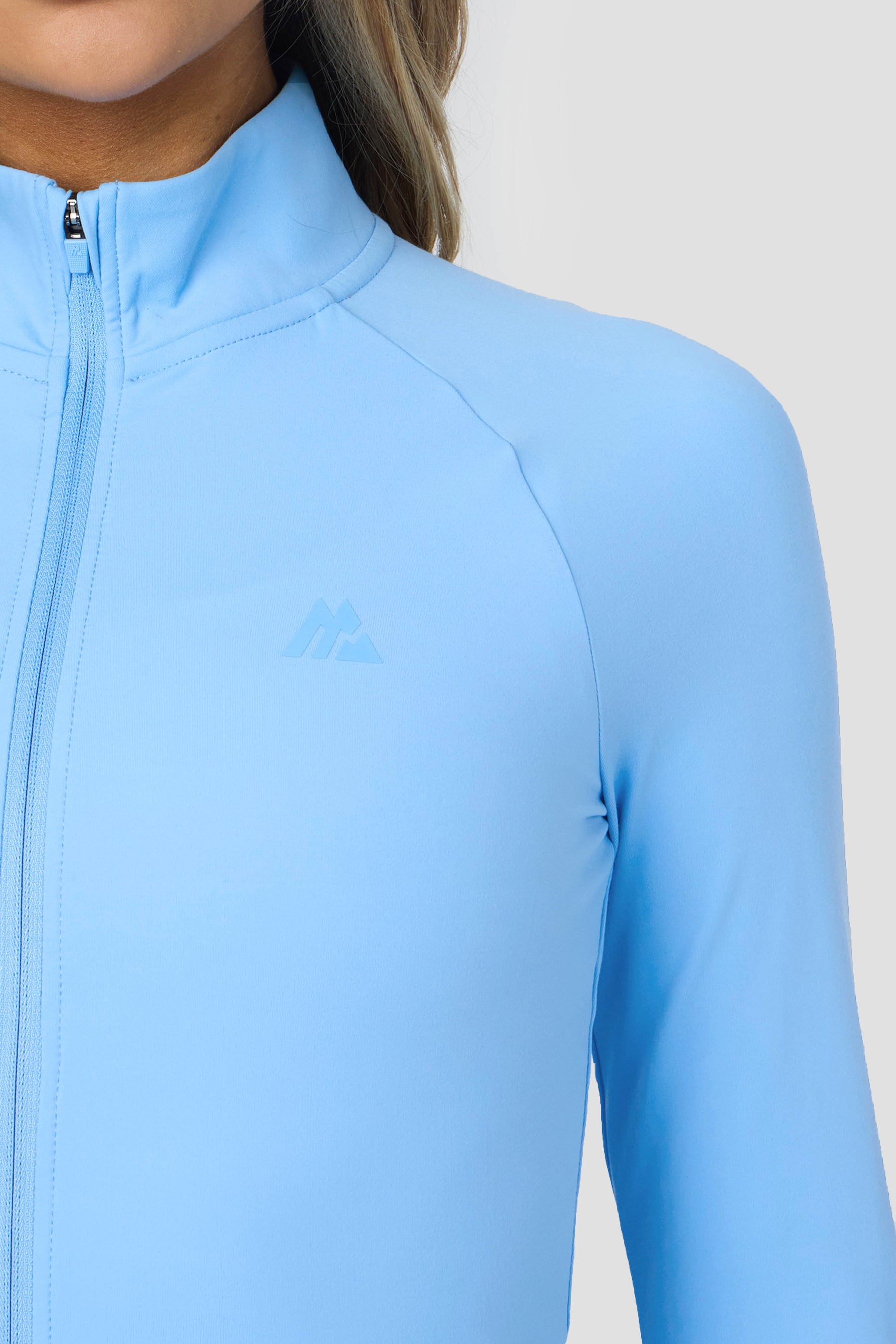 Form Full Zip - Powder Blue