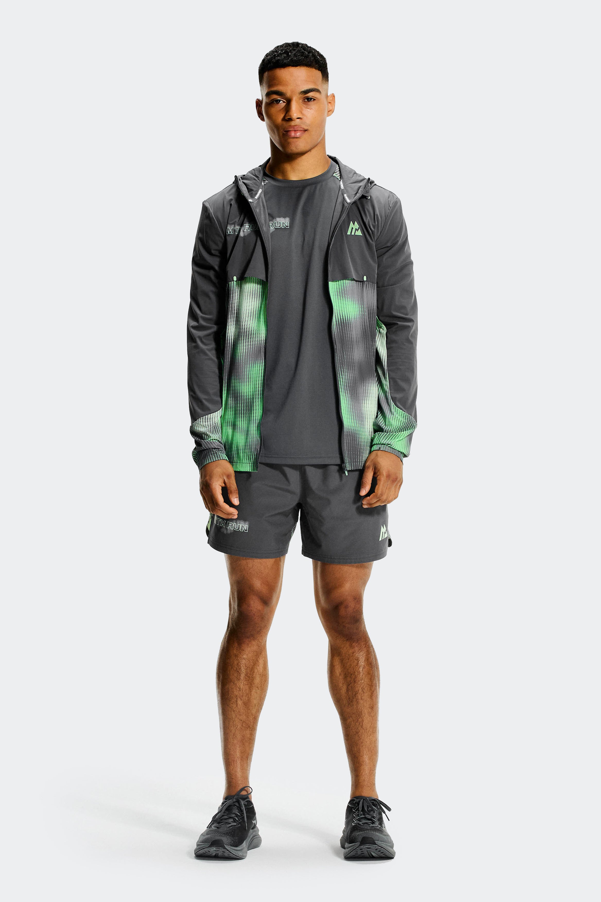 Wet Paint Movin' Out AORメロハー MTX Run Disperse Windbreaker Asphalt | Montirex Sportswear Gymwear
