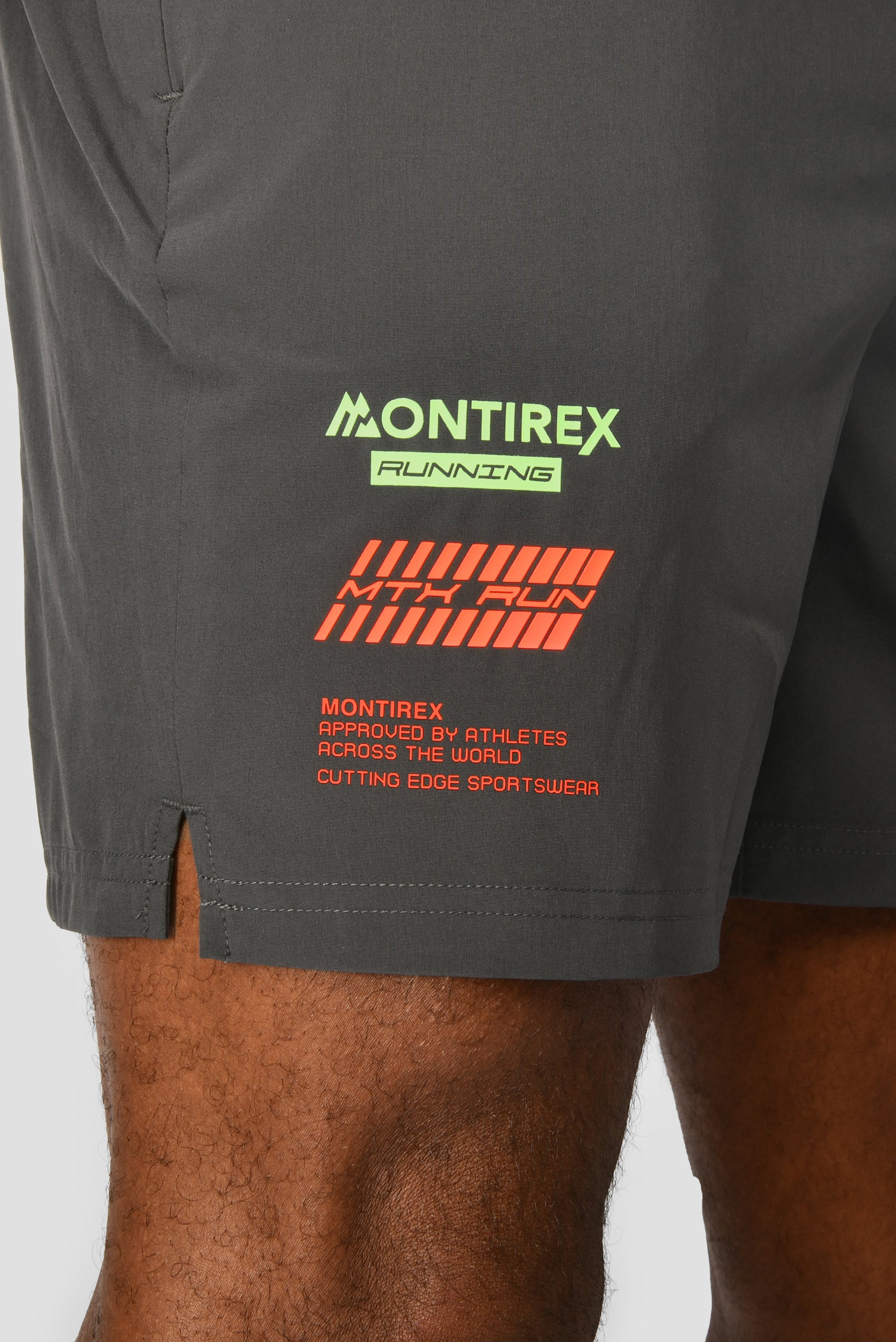 Men's MTX Run Vital Short - Cement Grey/Jet Grey