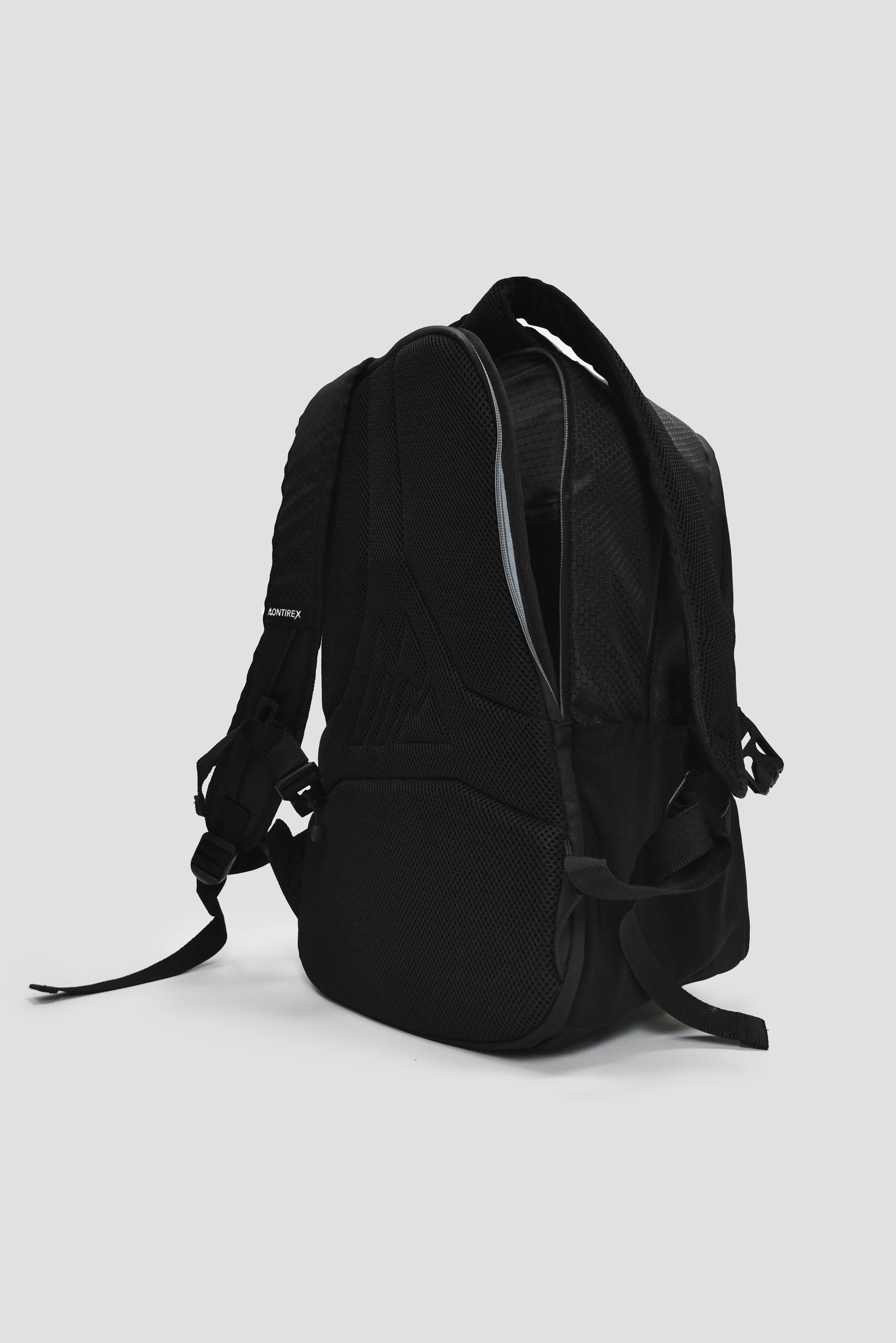 MTX Trail 2.0 32L Backpack - Black/Cement Grey