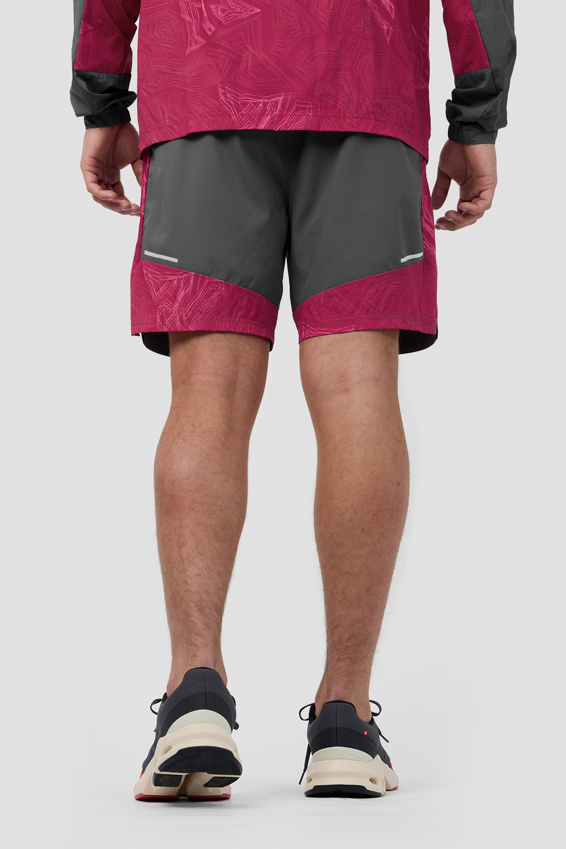 Geo M Print Short - Slate Grey/Cherry