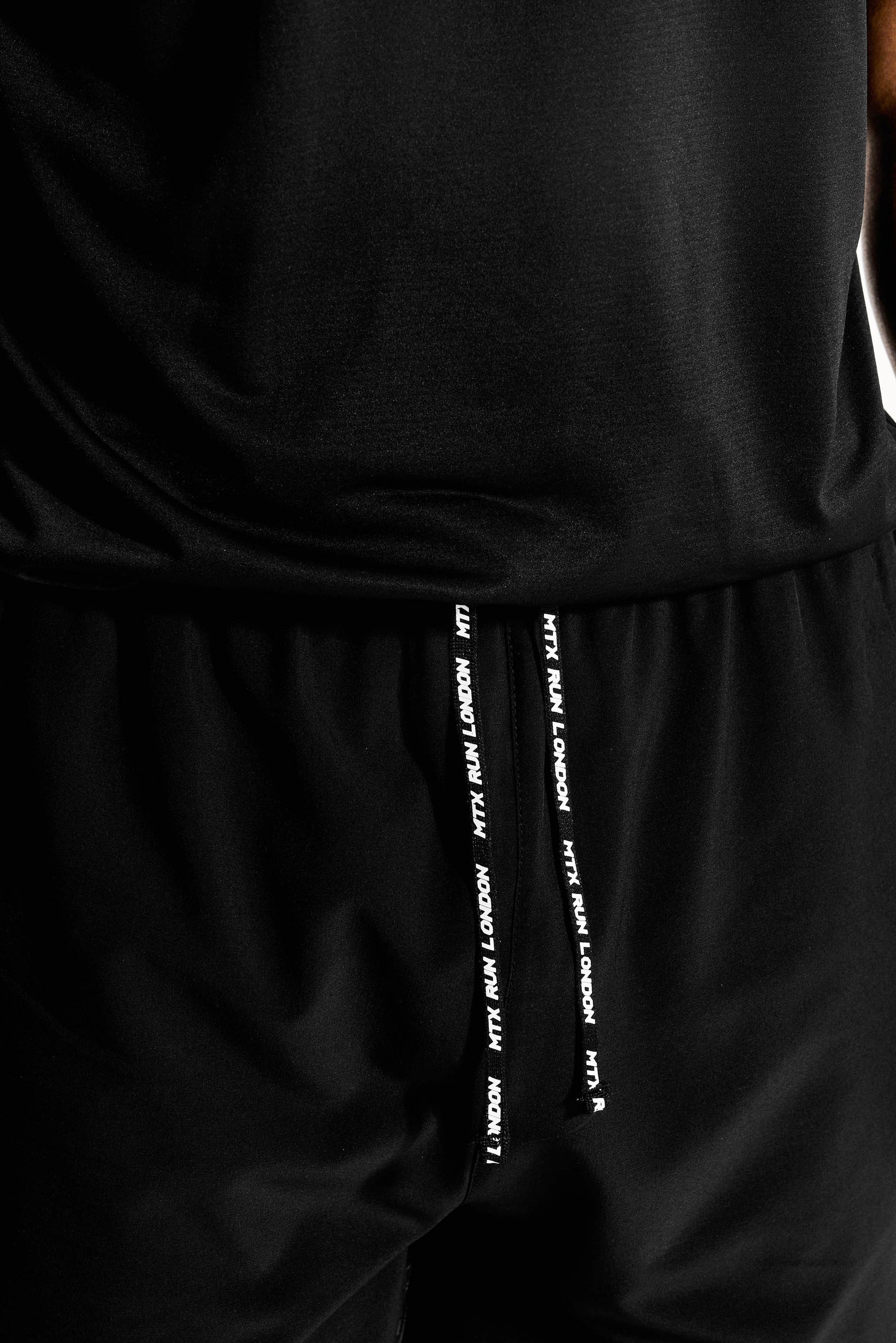 MTX Run City London Short - Black
