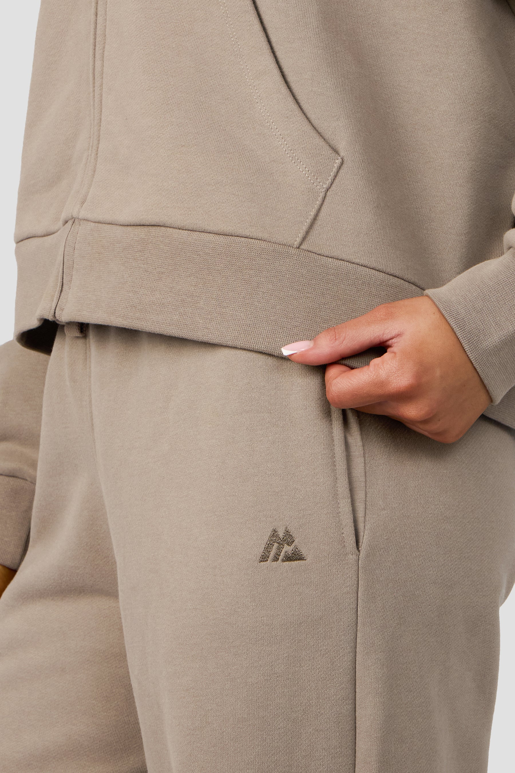 Form Full Zip Hood - Praline