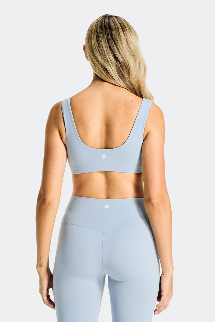 Form Sports Bra - Blue Blizzard