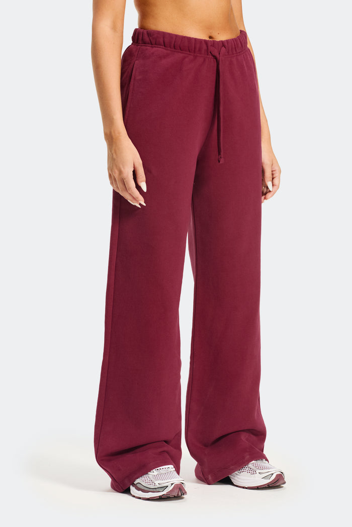 Form Wide Leg Jogger - Merlot