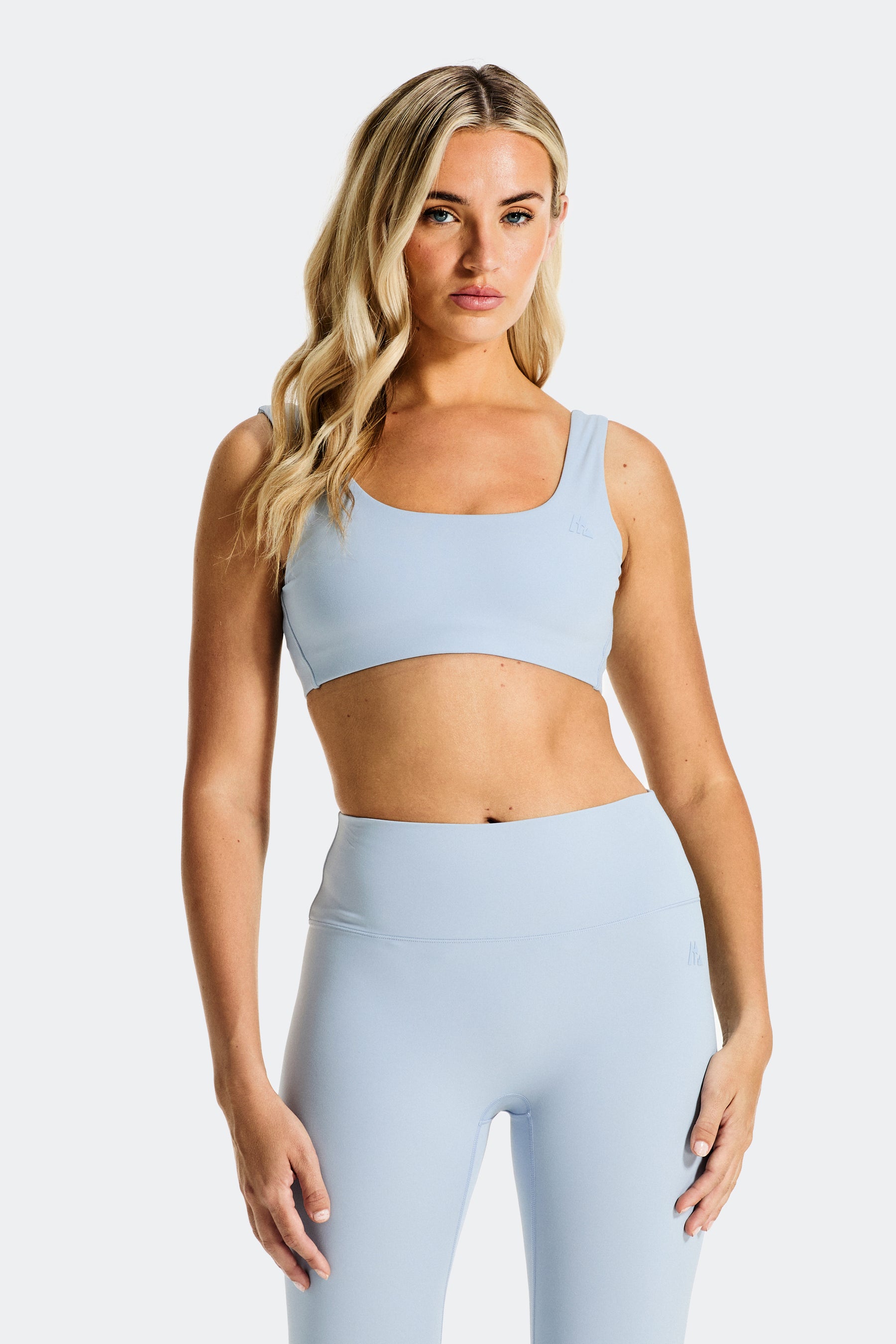 Form Sports Bra - Blue Blizzard