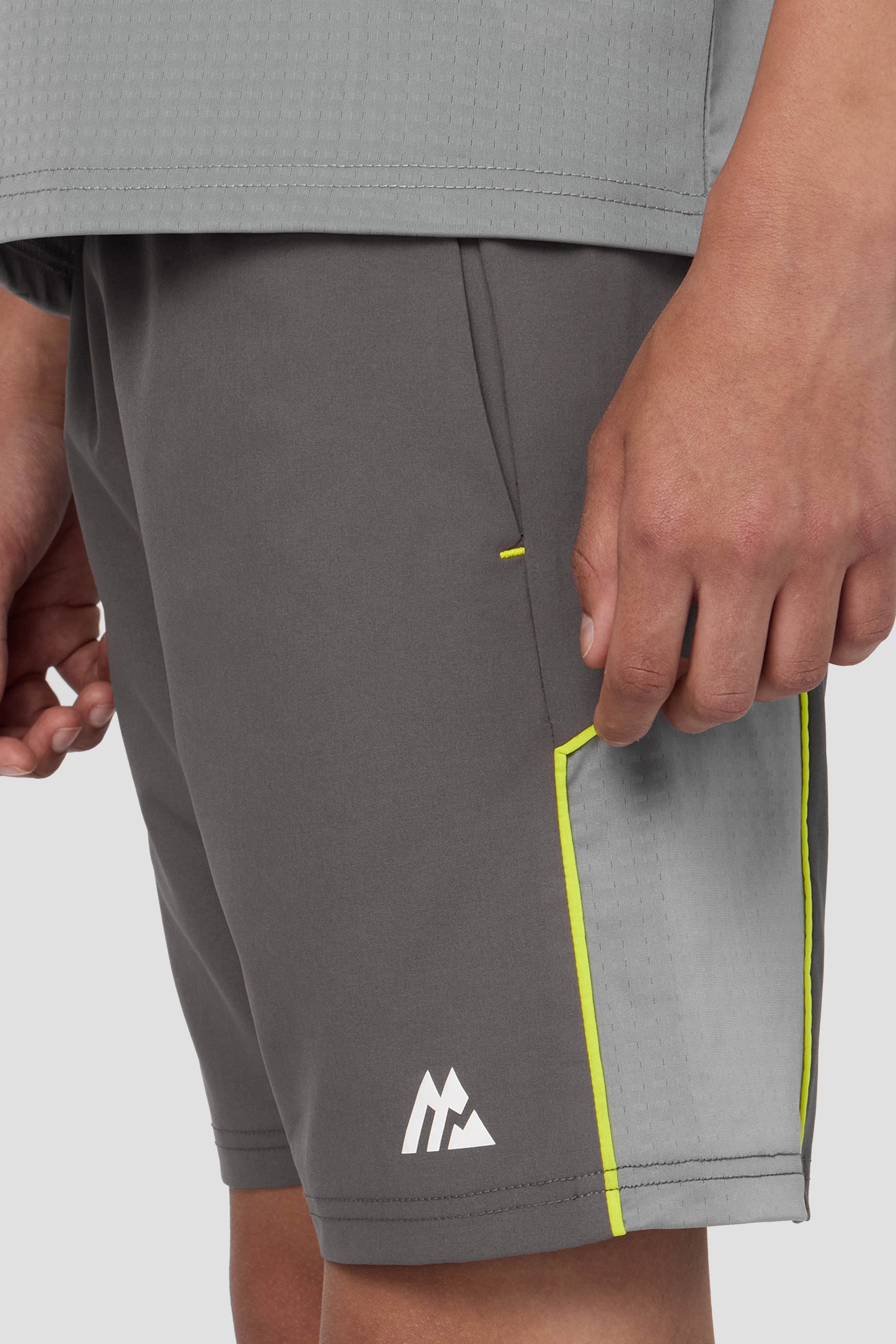 Boys Chroma Short - Cement Grey/Platinum Grey/Electric Lime