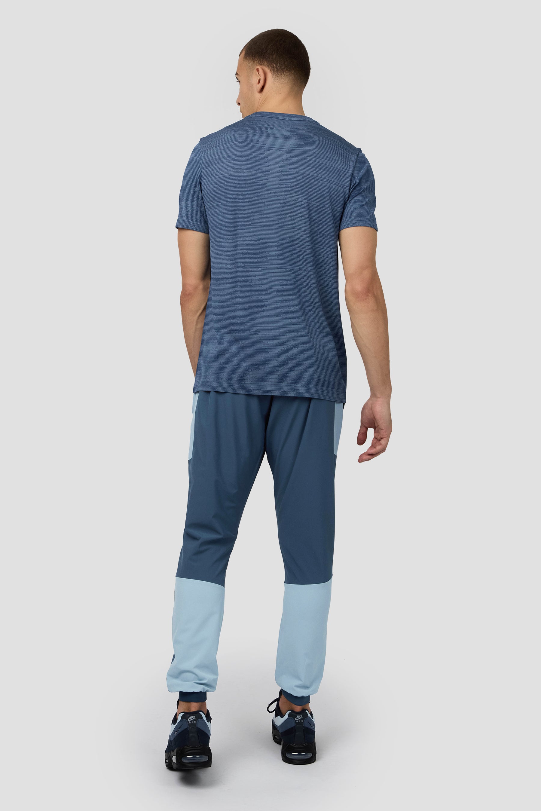 Glitch Seamless T-Shirt - Naval/Fresh Water