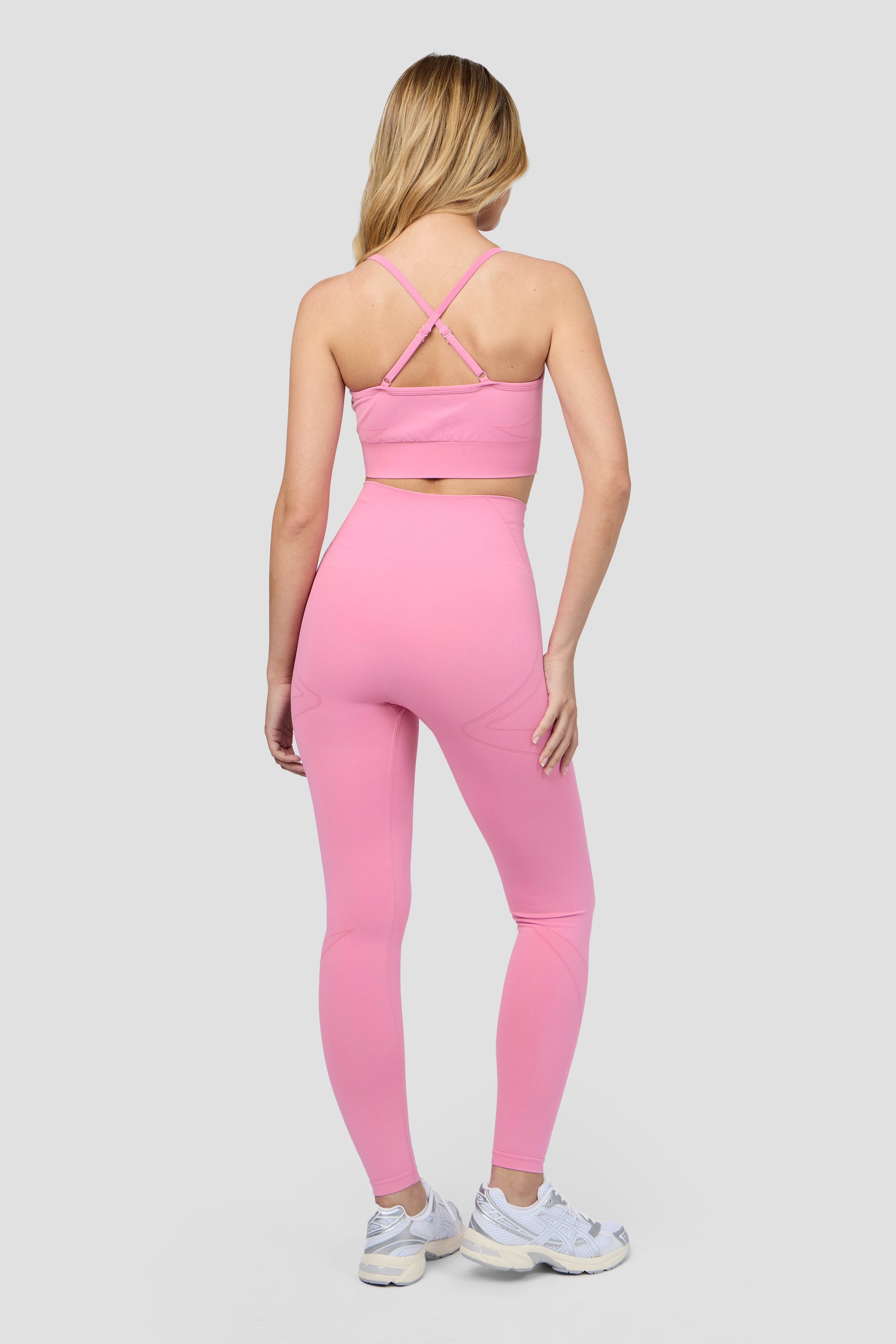 Evolve 2.0 Seamless Bra - Rosella