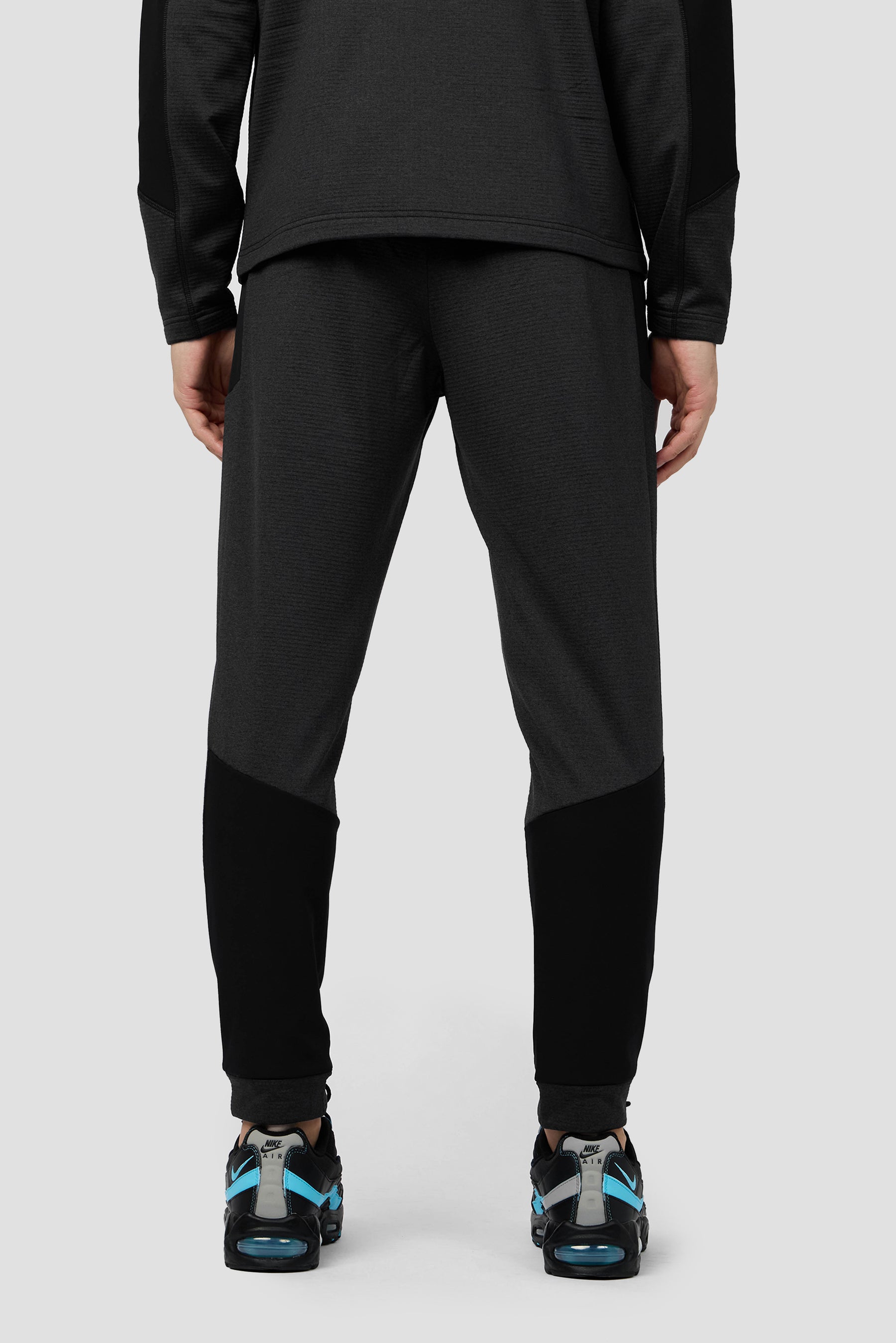 Summit 2.0 Jogger - Black
