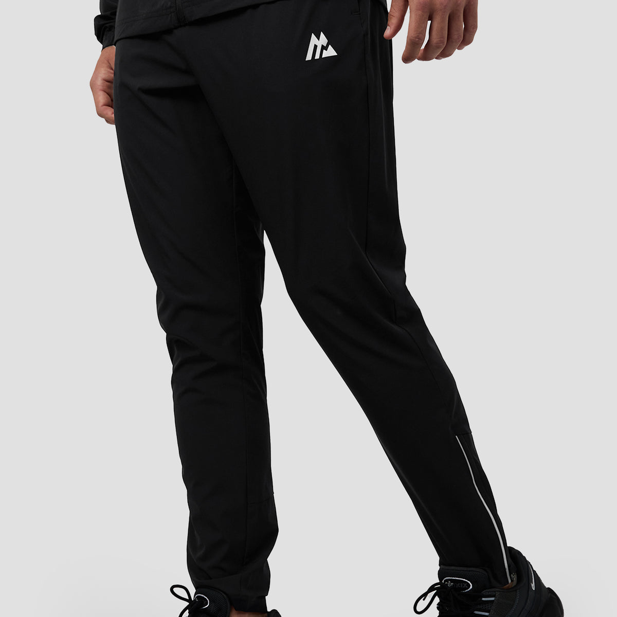 TRACE-PANT-BLACK-BEAUTY-LOGO-