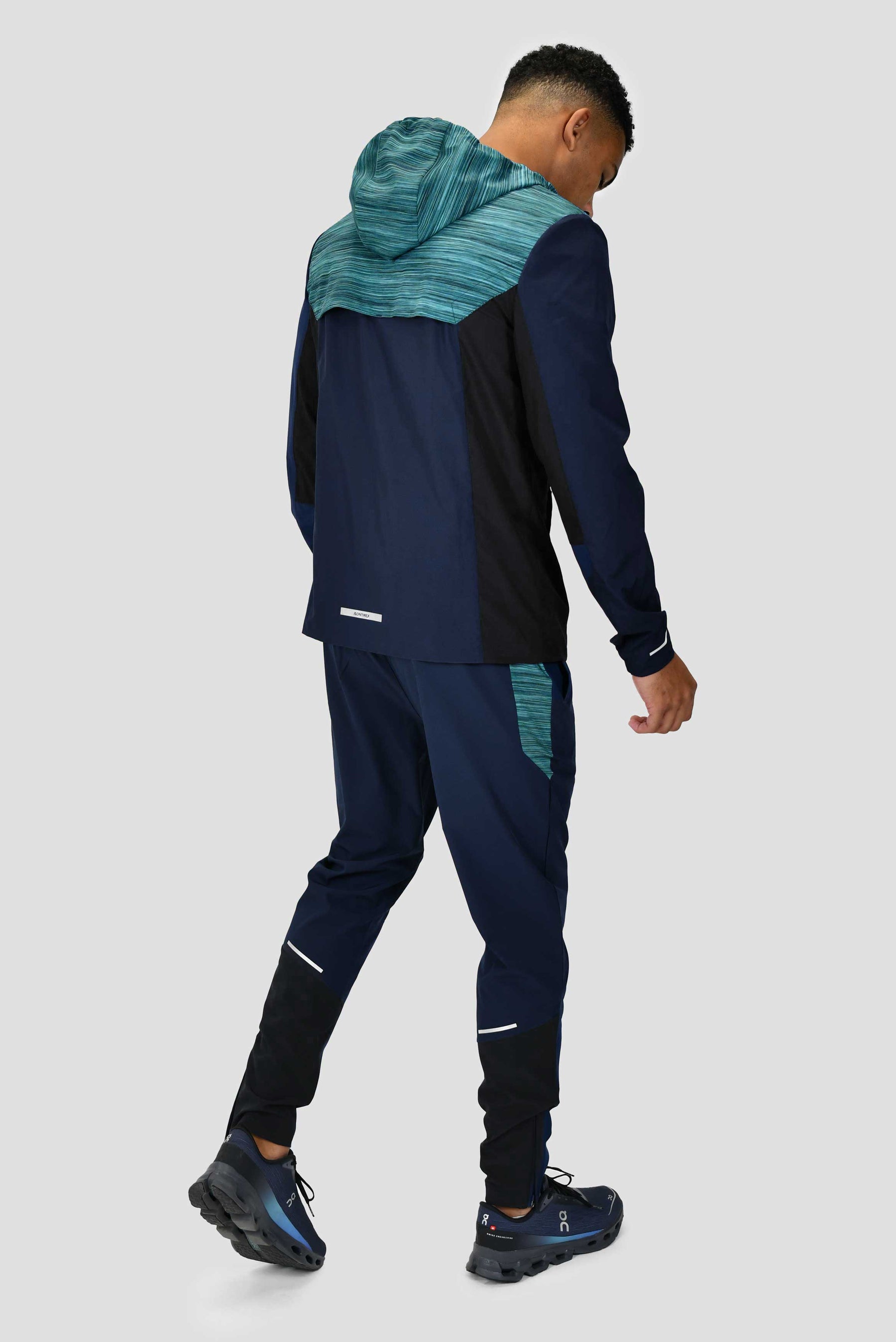 Men's Trail 3.0 Windbreaker - Navy/Dark Teal Multi