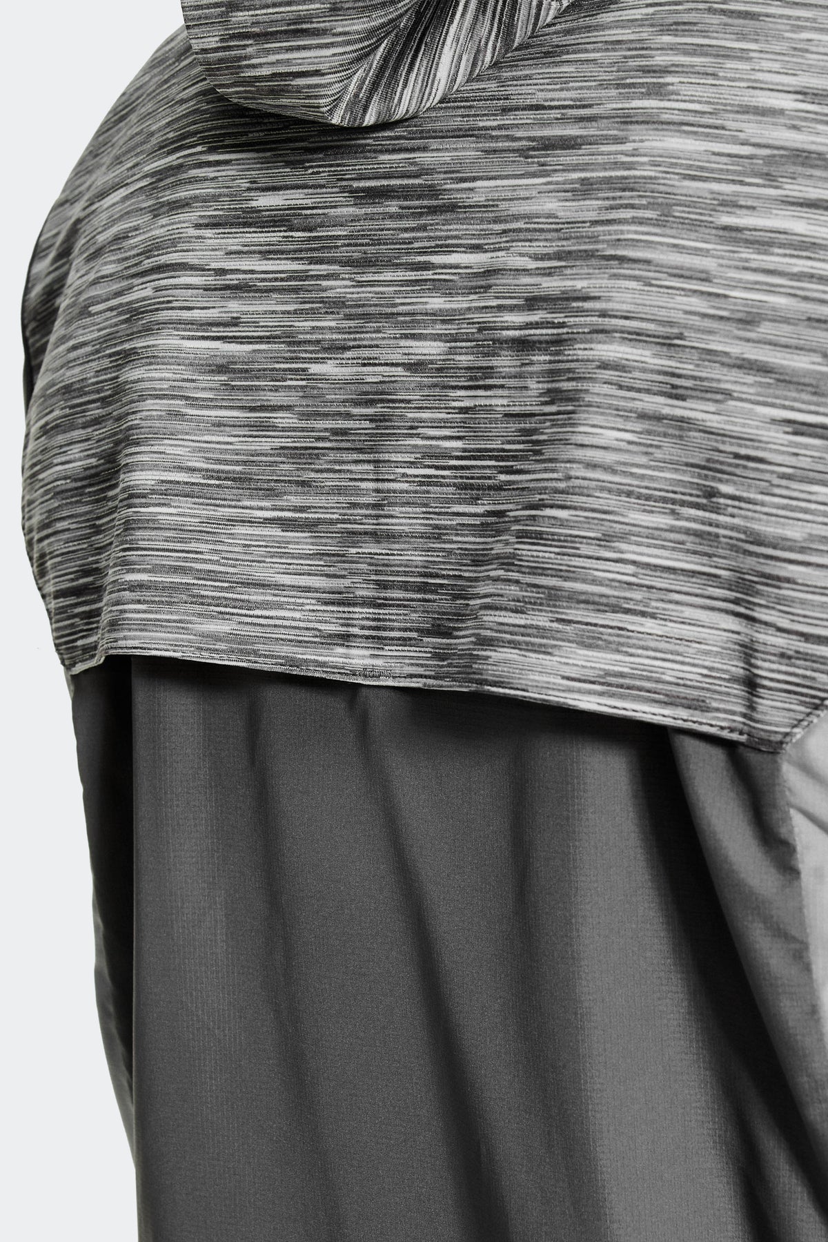Trail Windbreaker - Grey Multi
