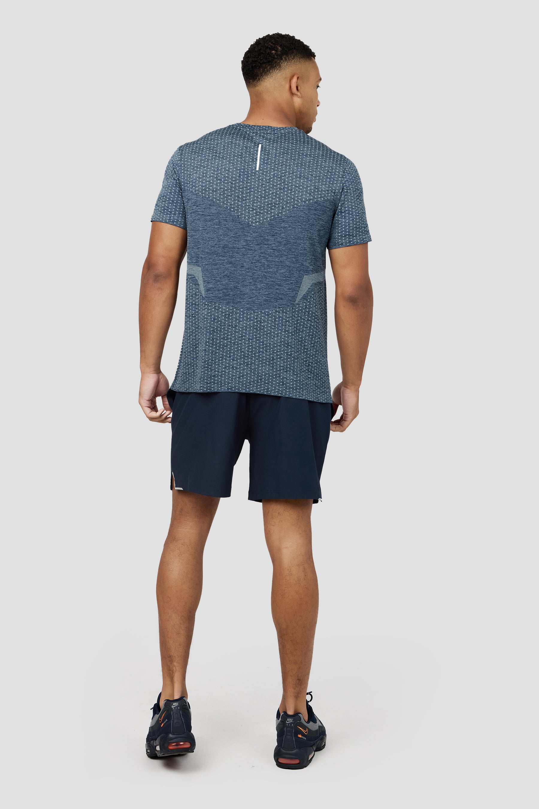 Vault Seamless T-Shirt - Naval/Dawn