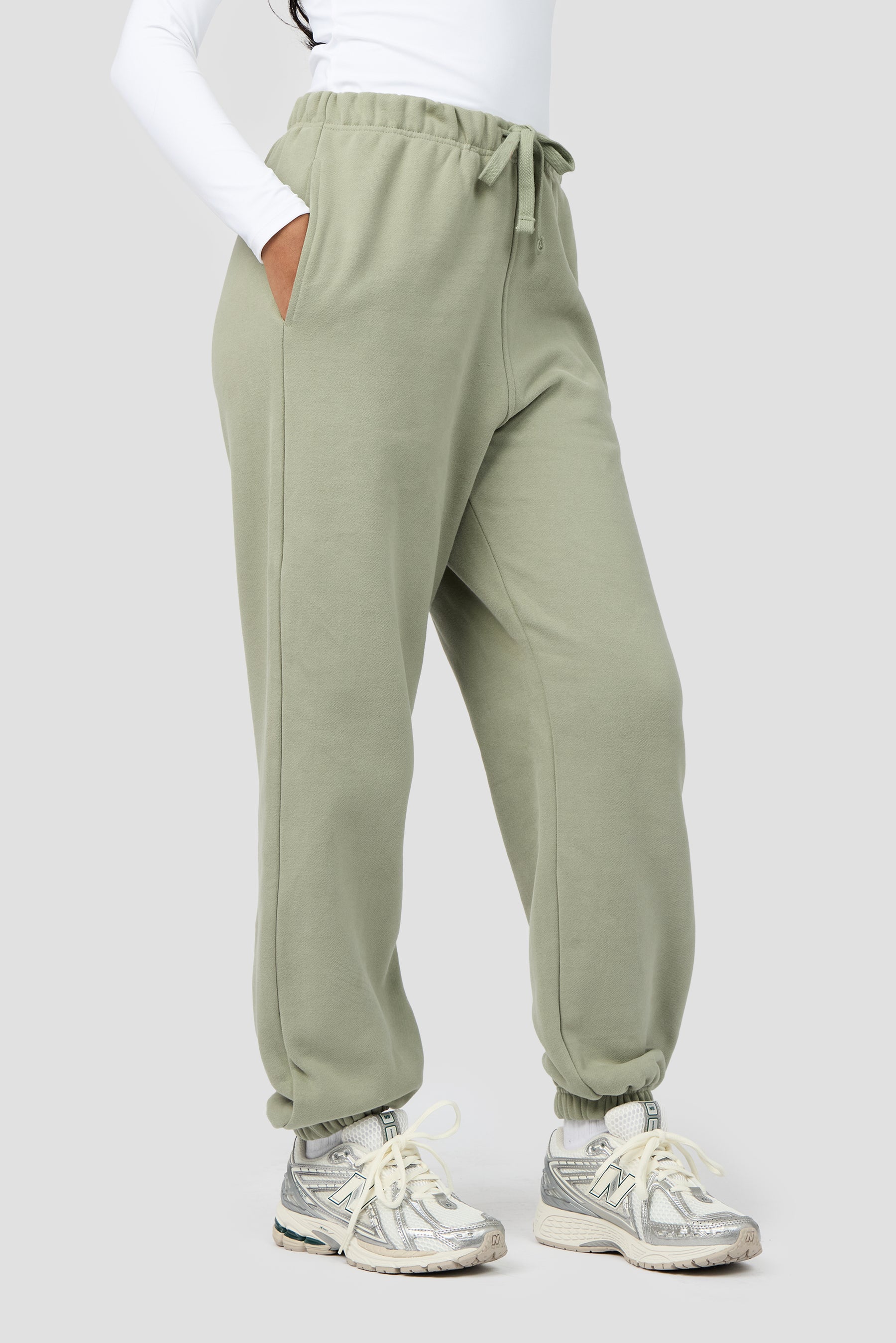 Form Fleece Jogger - Herb