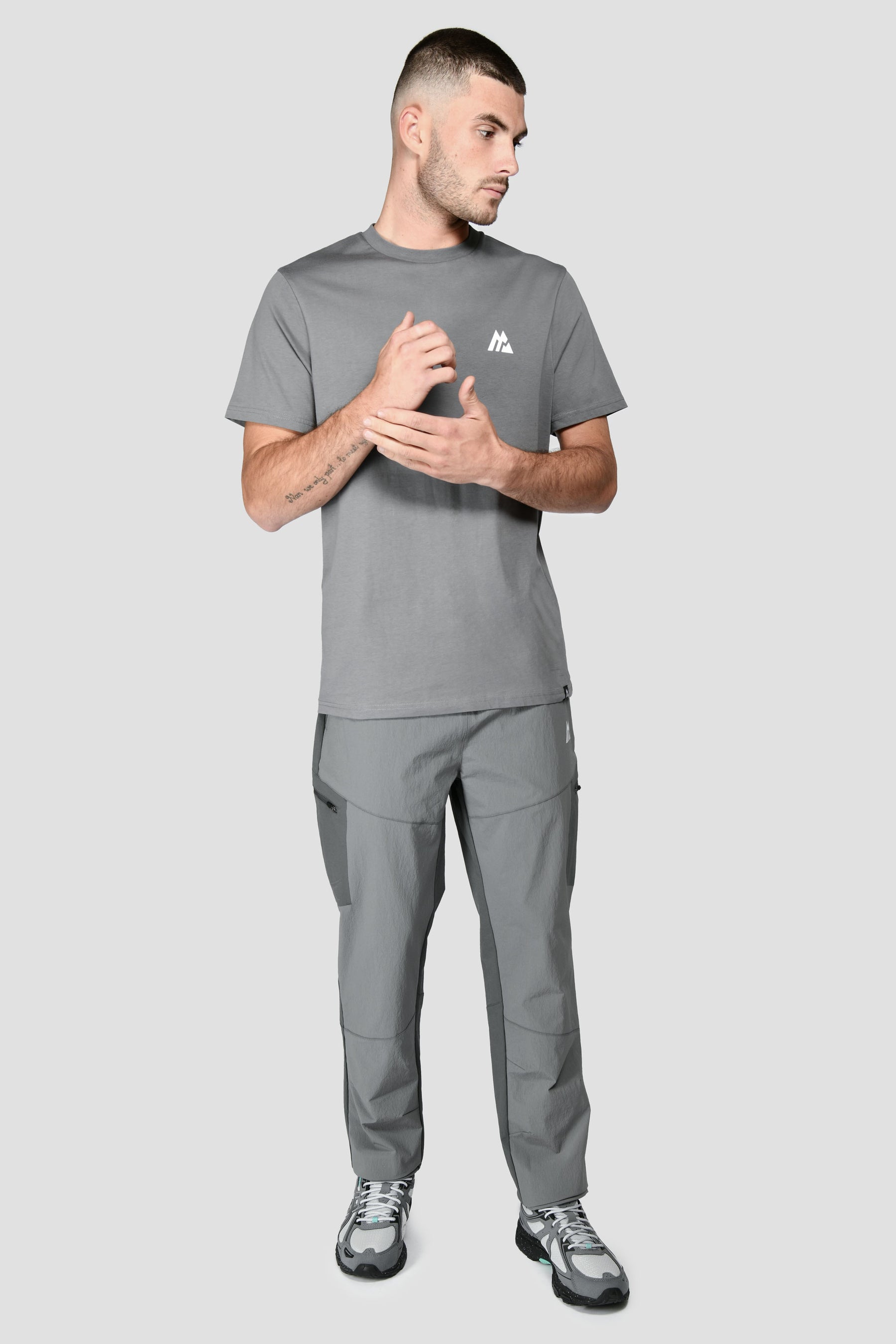 Ultra Woven Pant - Cement Grey/Dark Slate Grey