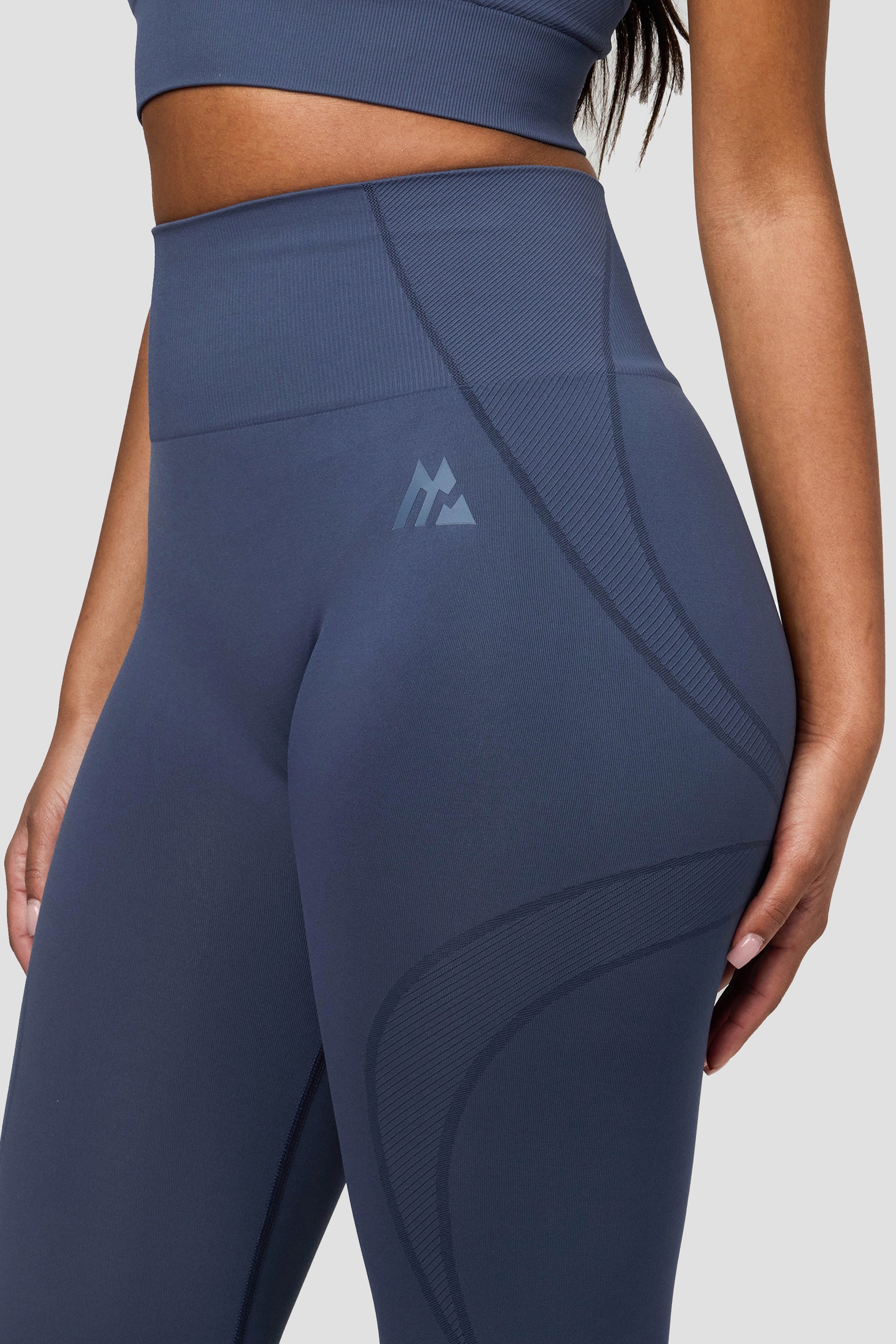 Evolve Seamless Legging - Greyed Indigo 