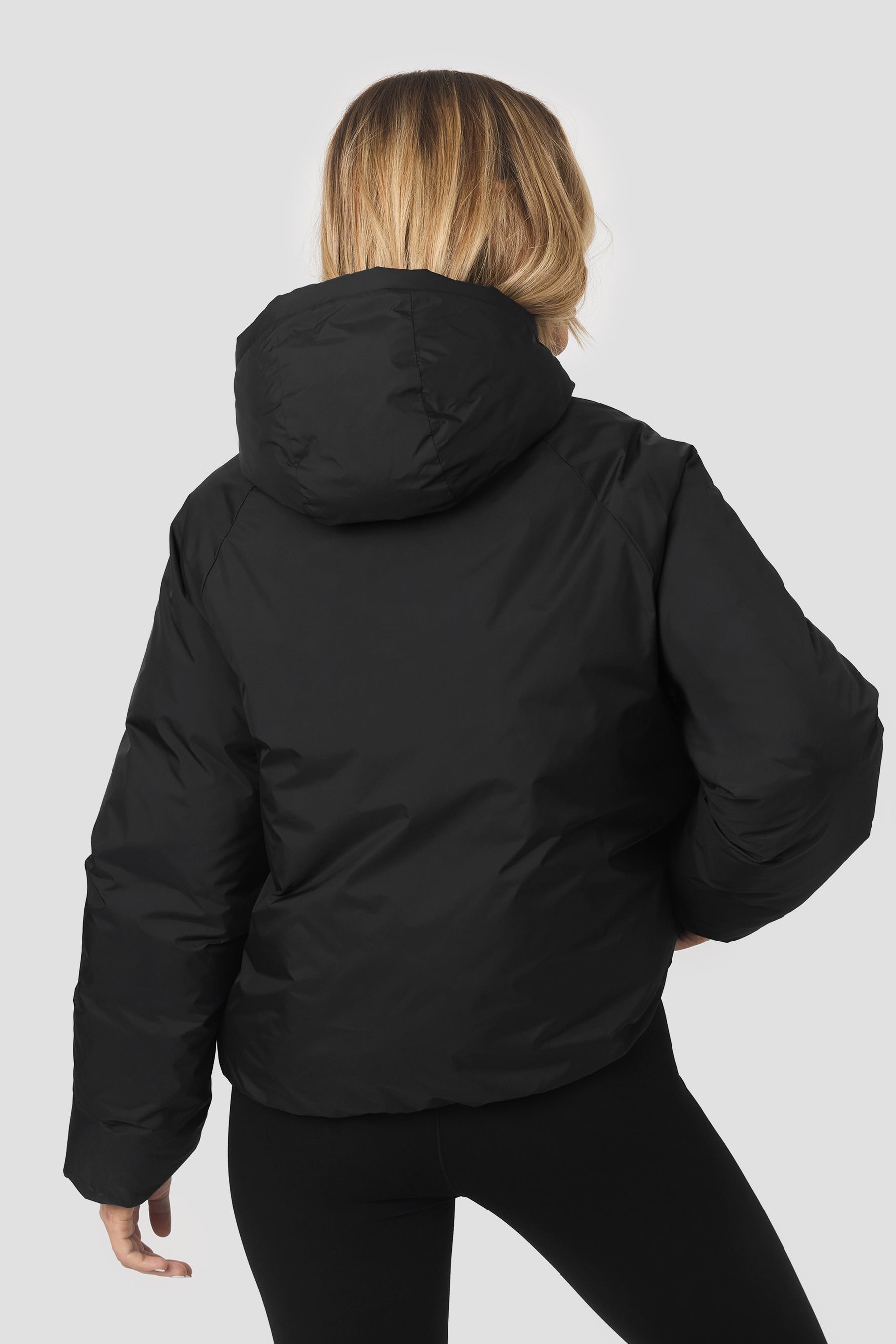 Powder Jacket - Black