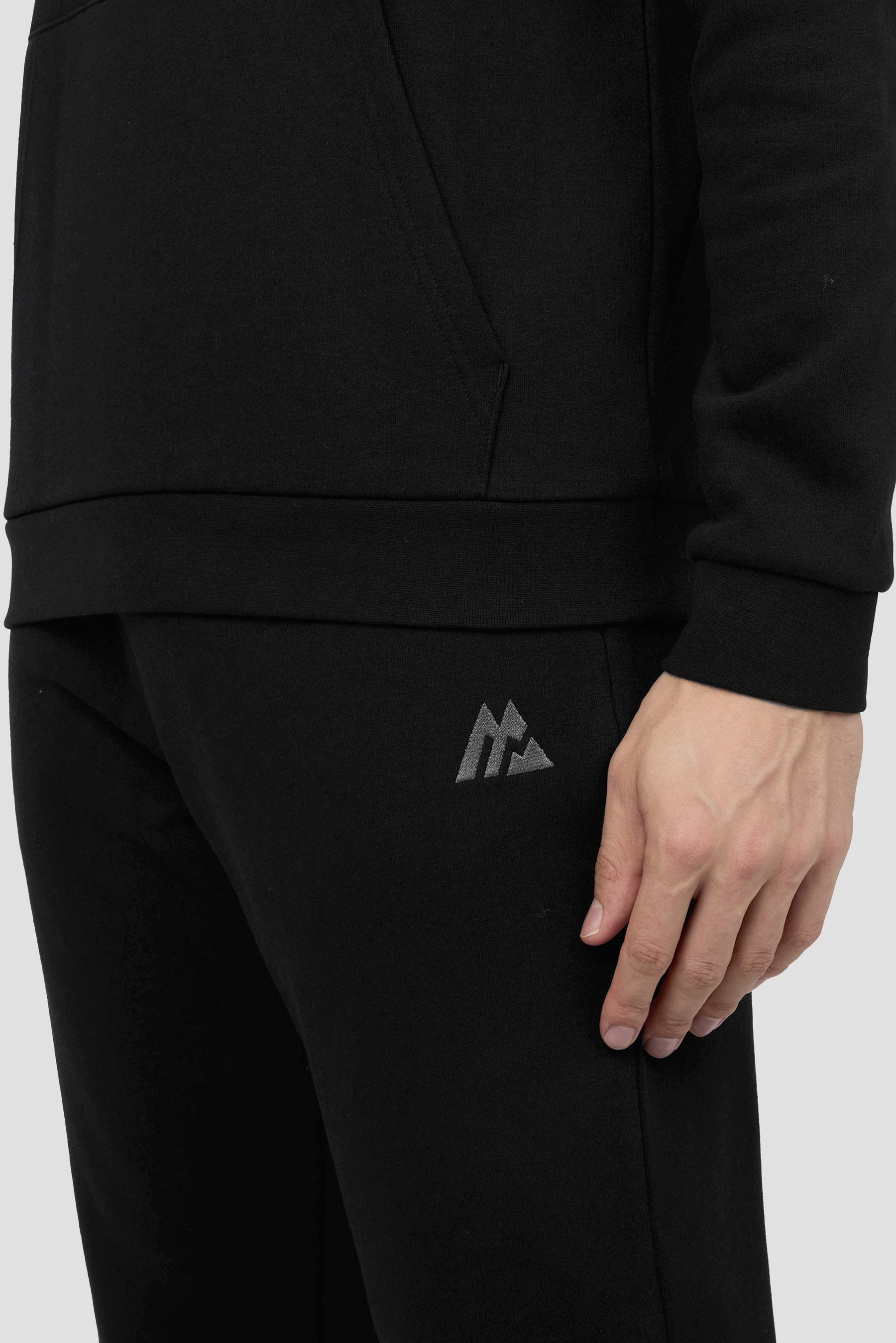 Essential Jogger - Black