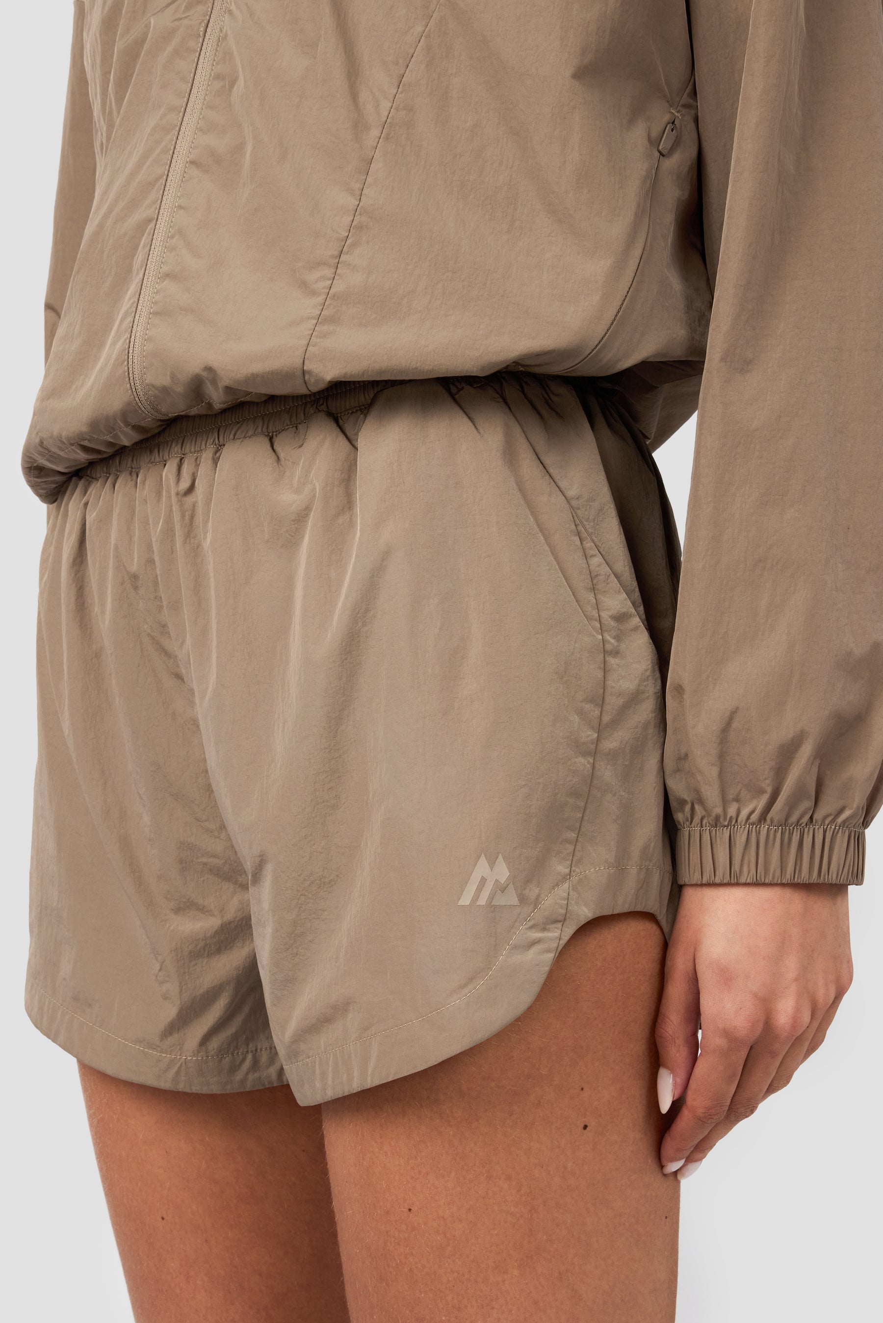 Spirit Track Short - Praline