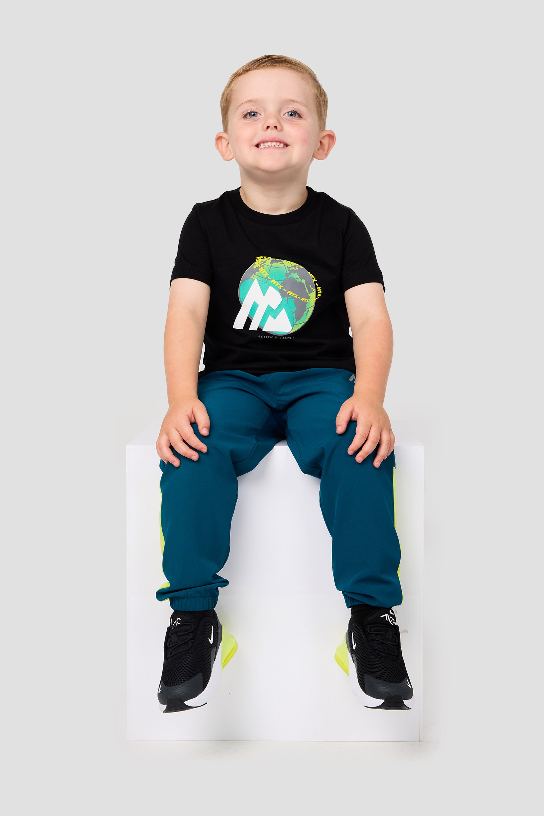 Infants 360 Graphic T-Shirts - Black