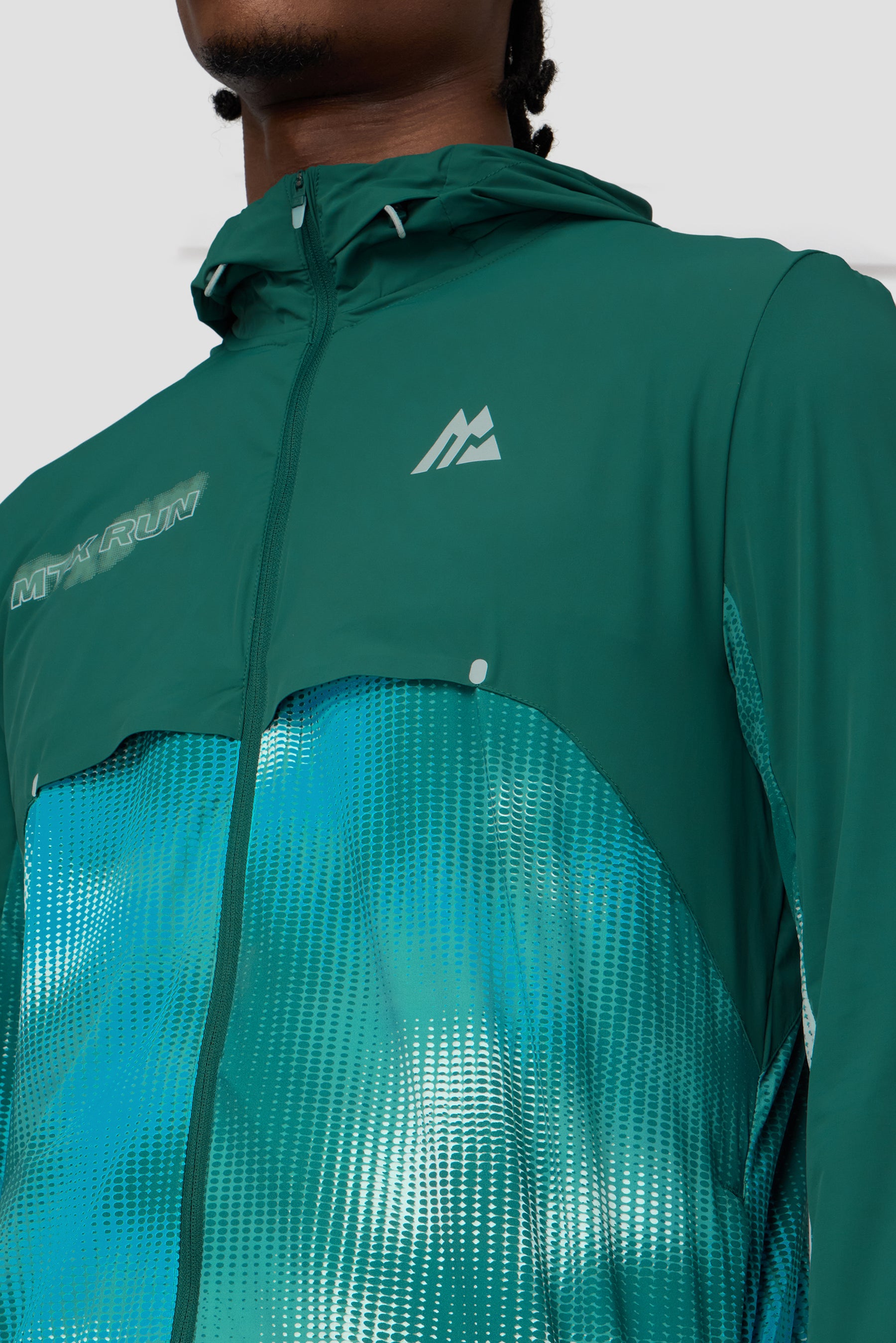 MTX Run Disperse Windbreaker - Ocean Abyss