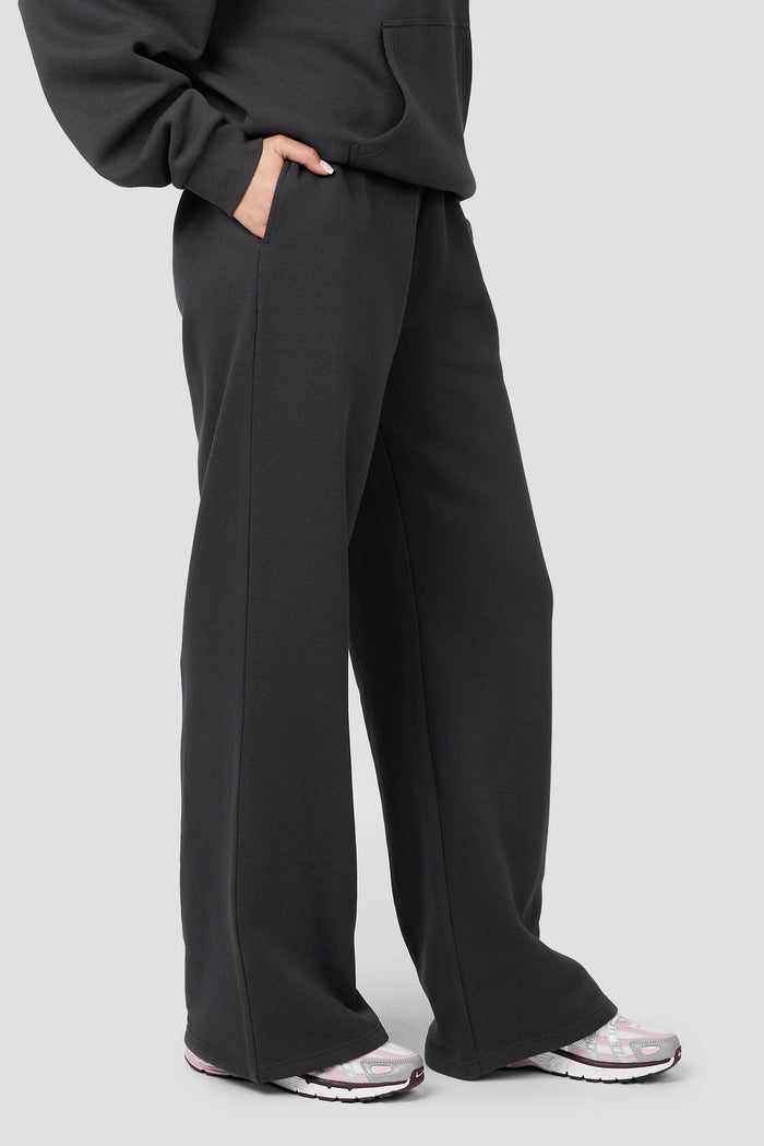 Athleisure Club Jogger - Washed Black