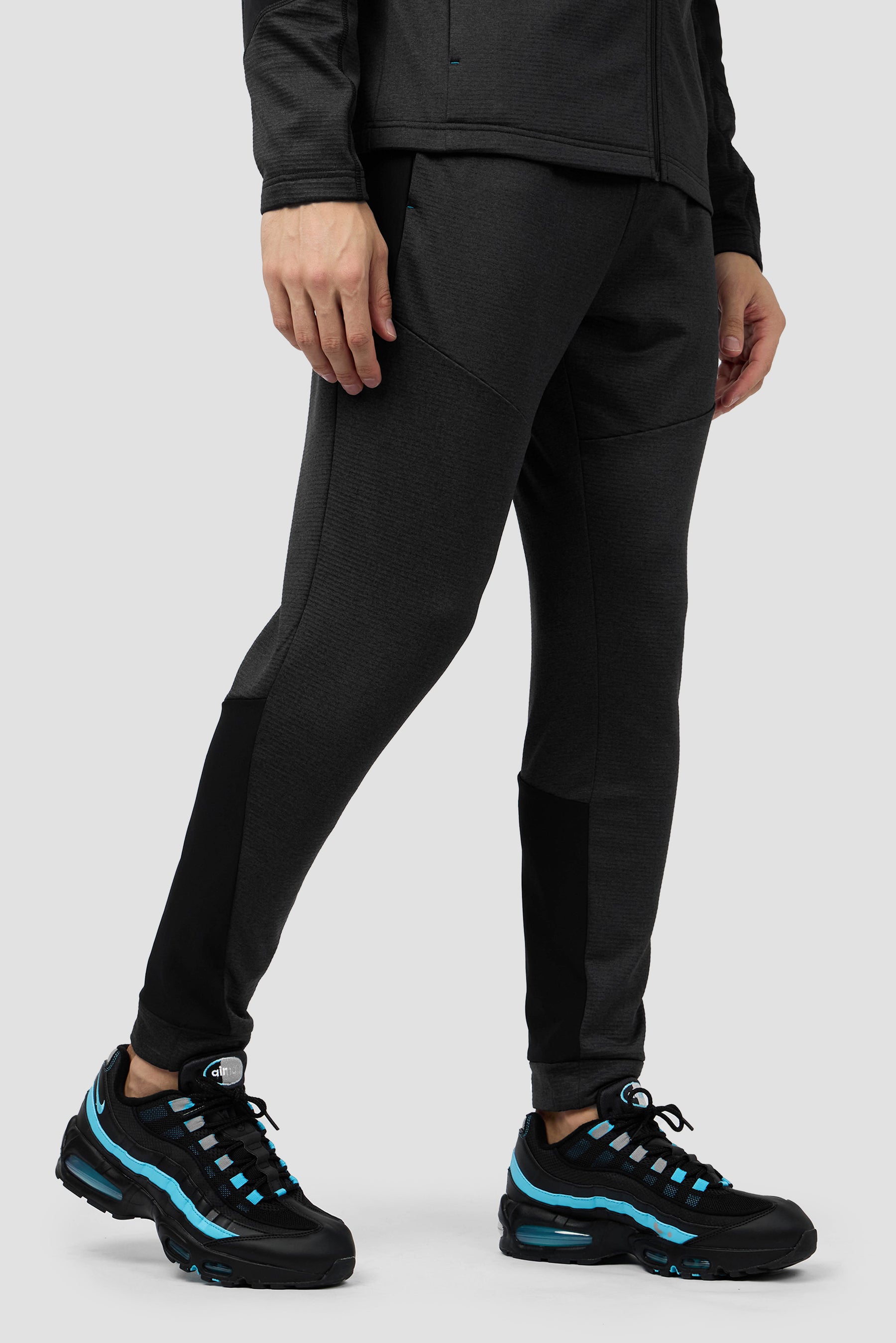 Summit 2.0 Jogger - Black