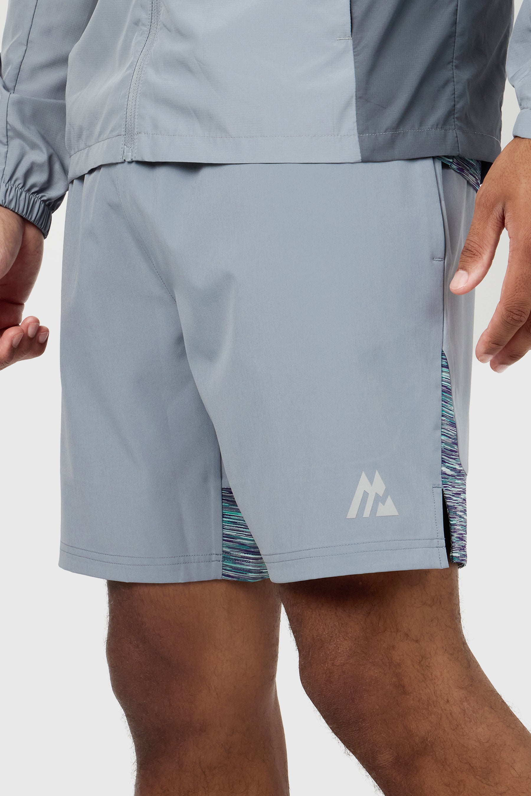 Trail Panel Short - Grey/Green/Purple