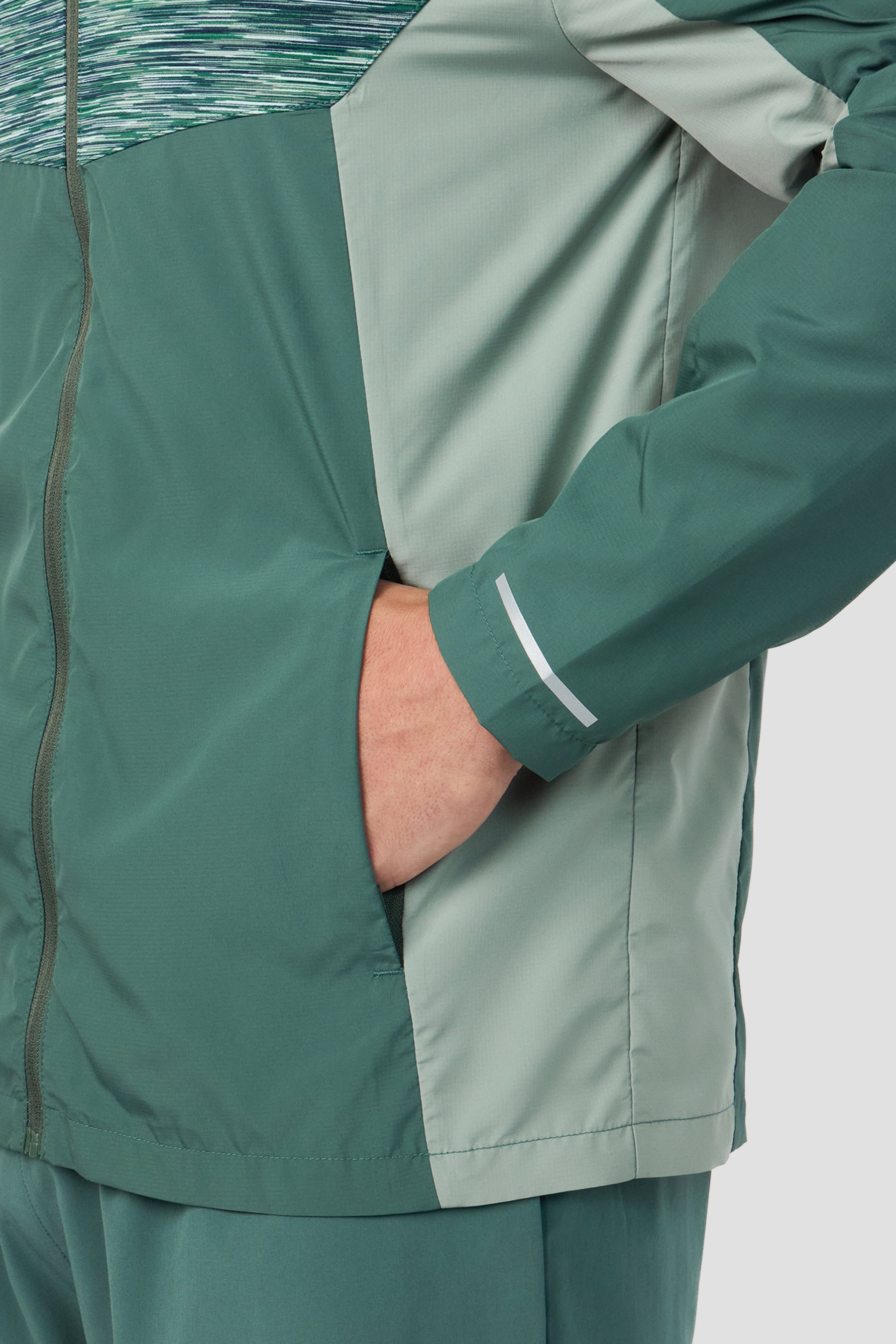Trail Windbreaker - Green/Blue