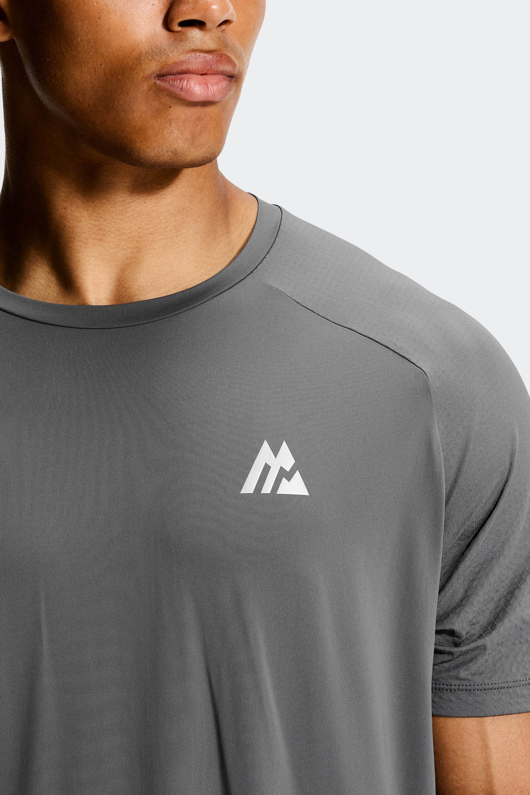 Argent Reflective T-Shirt - Cement Grey