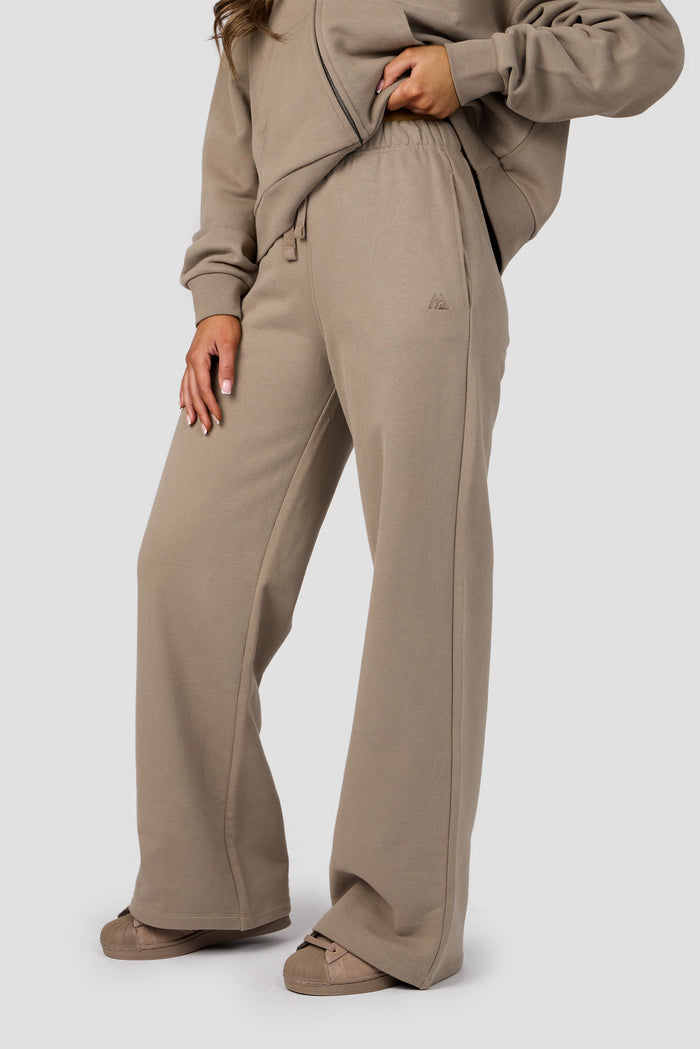 Form Wide Leg Jogger - Praline