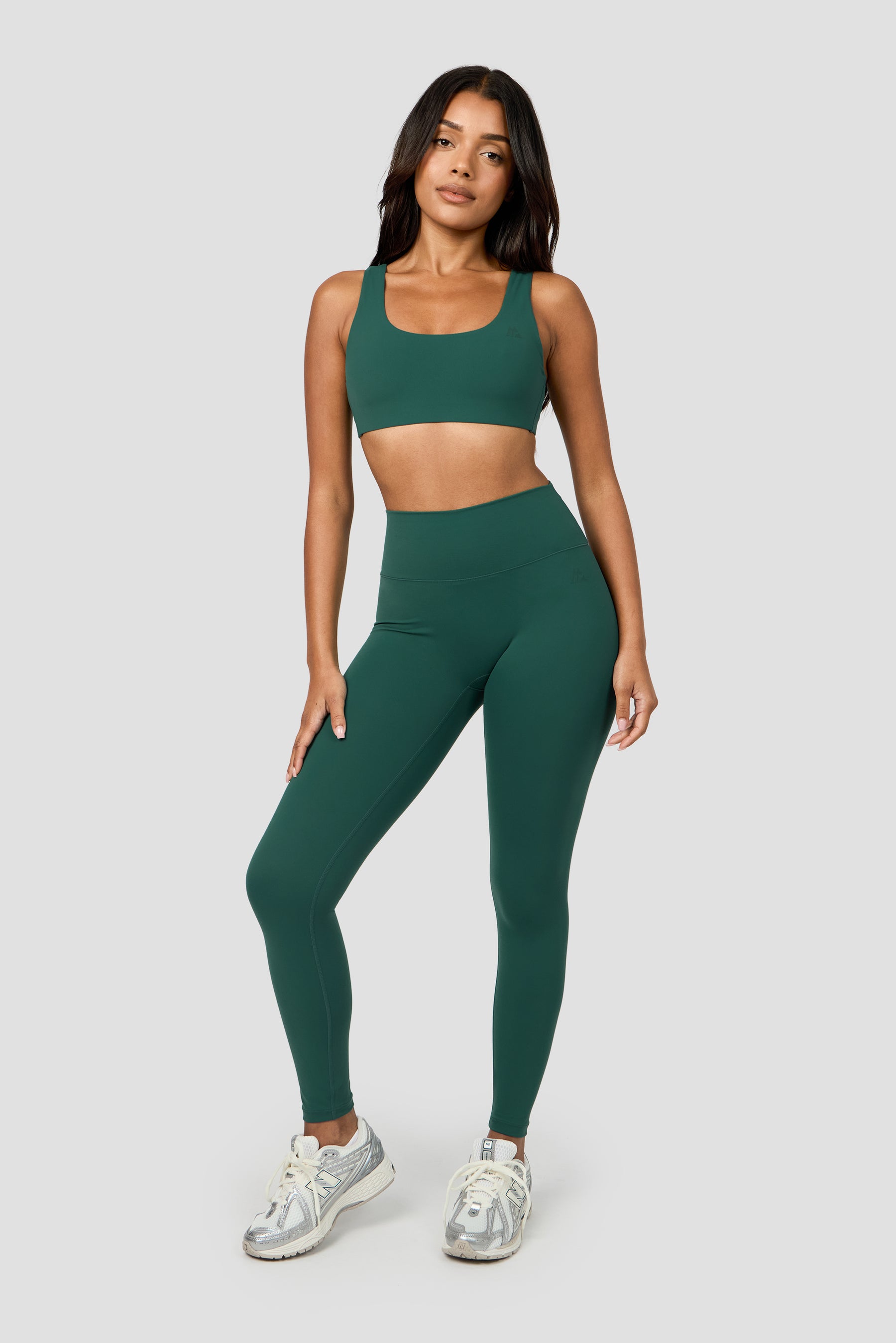 Form Sports Bra - Winter Pine 