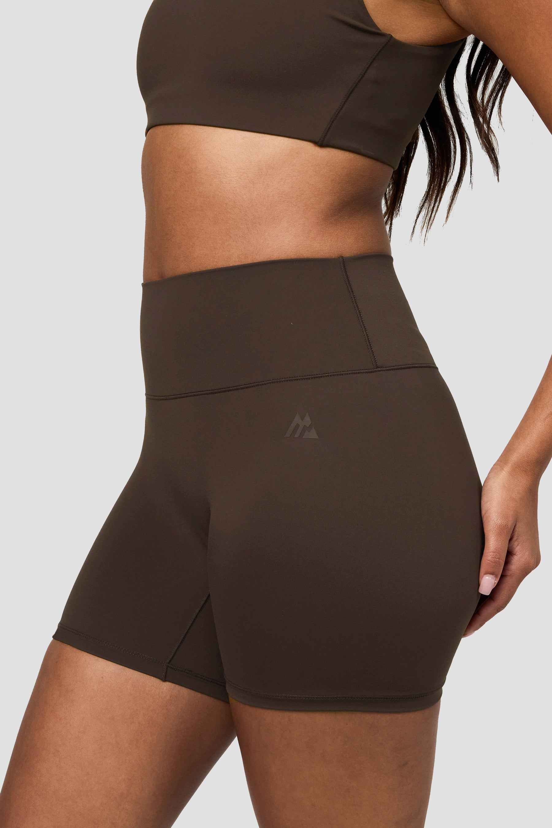 Form Booty Short - Cocoa 