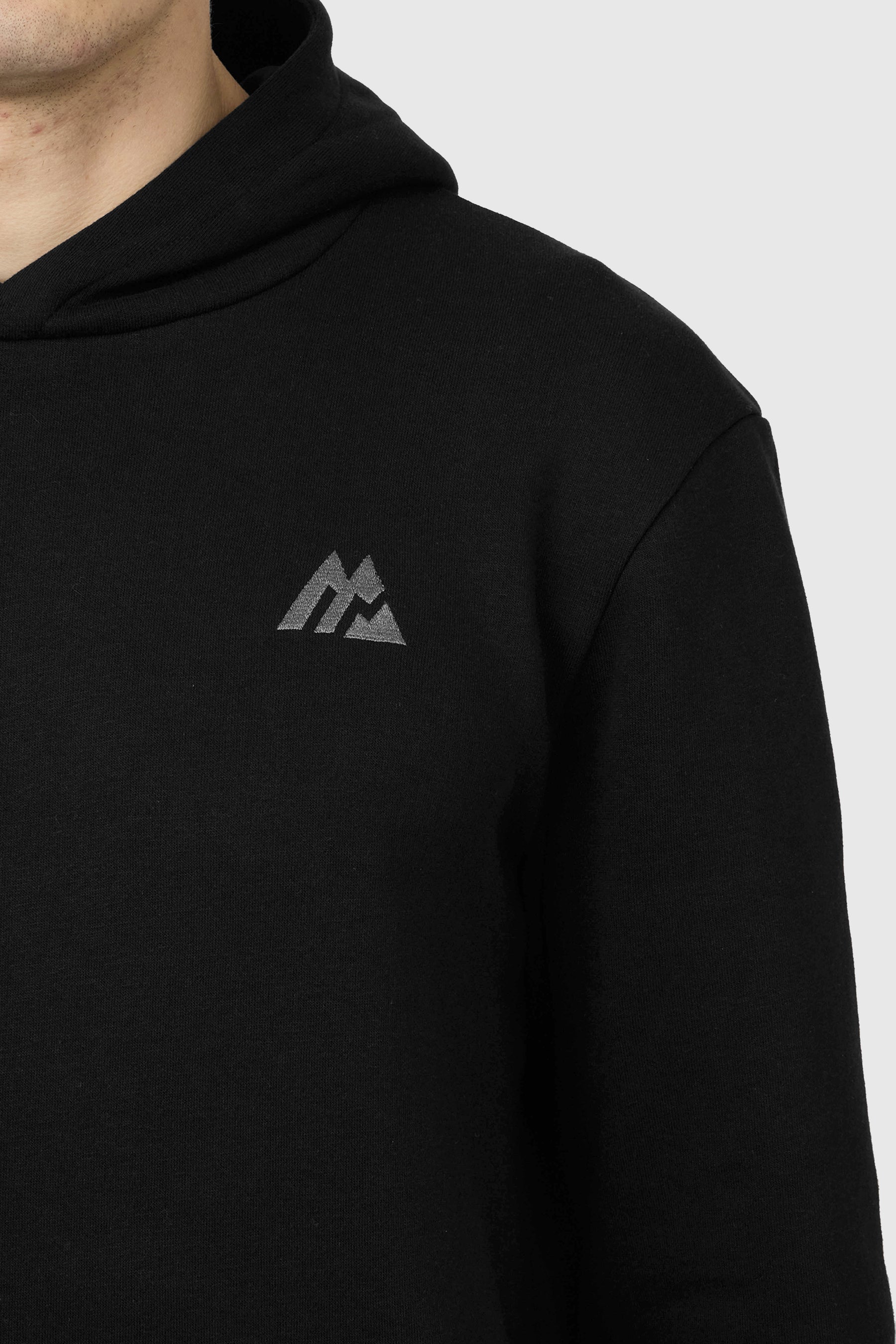 Essential Hood - Black 