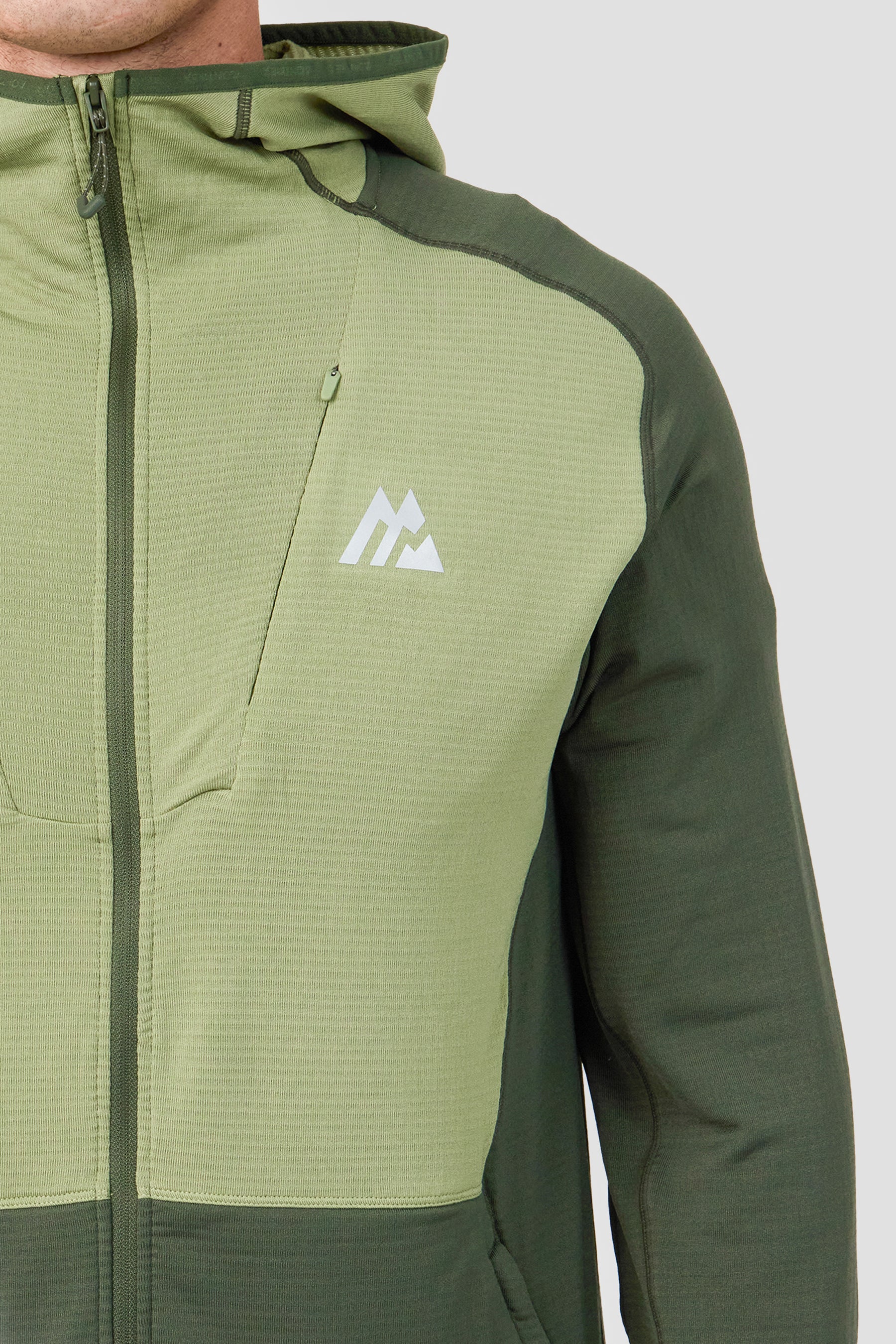 Pinnacle Hood - Fleck/Elm