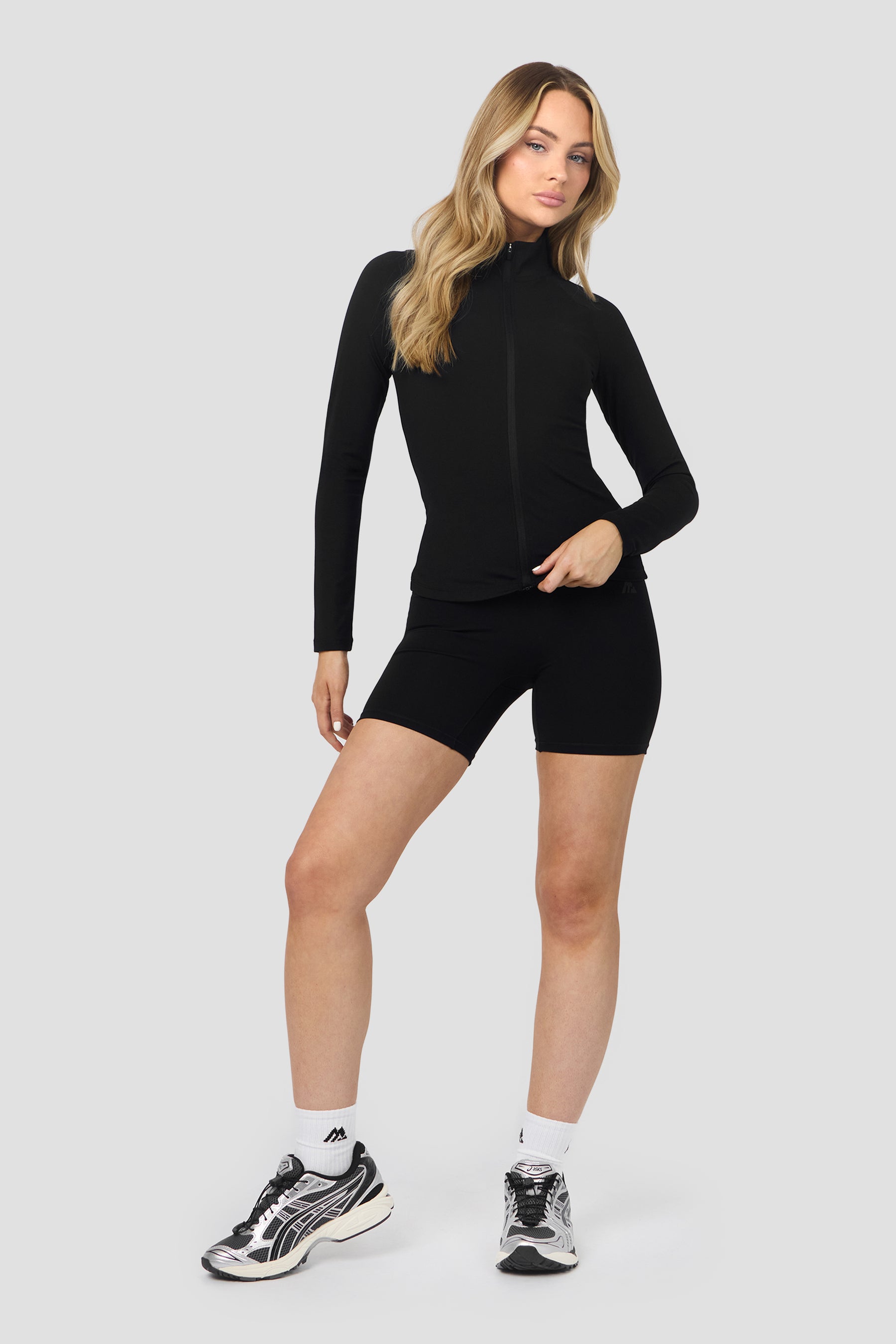 Form Full Zip - Black