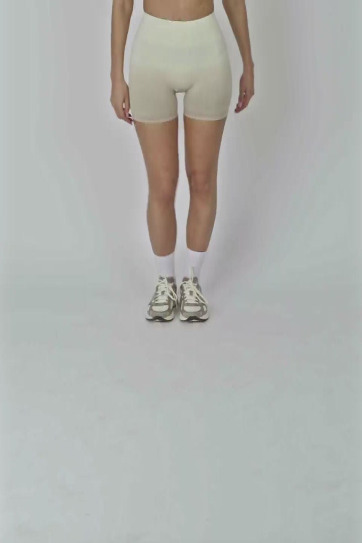 Arise Seamless Short - Maple Wood/Vanilla Foam