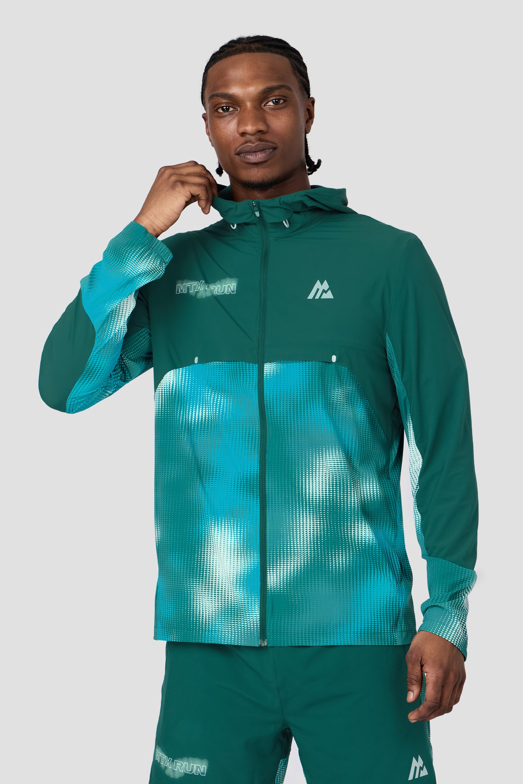 MTX Run Disperse Windbreaker - Ocean Abyss