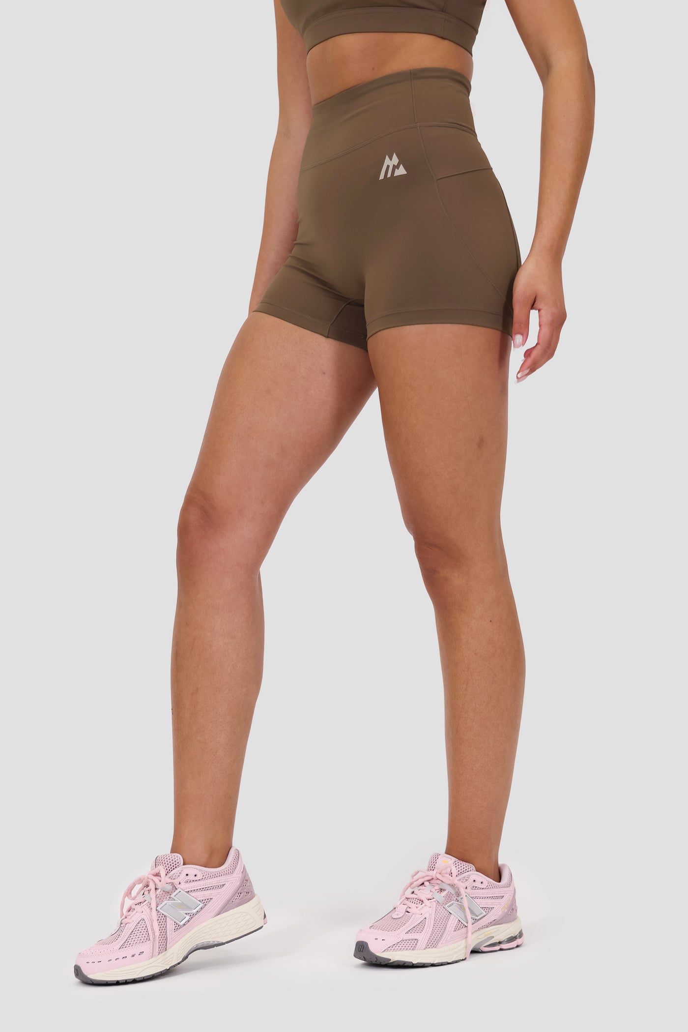 Aura Booty Short - Macchiato