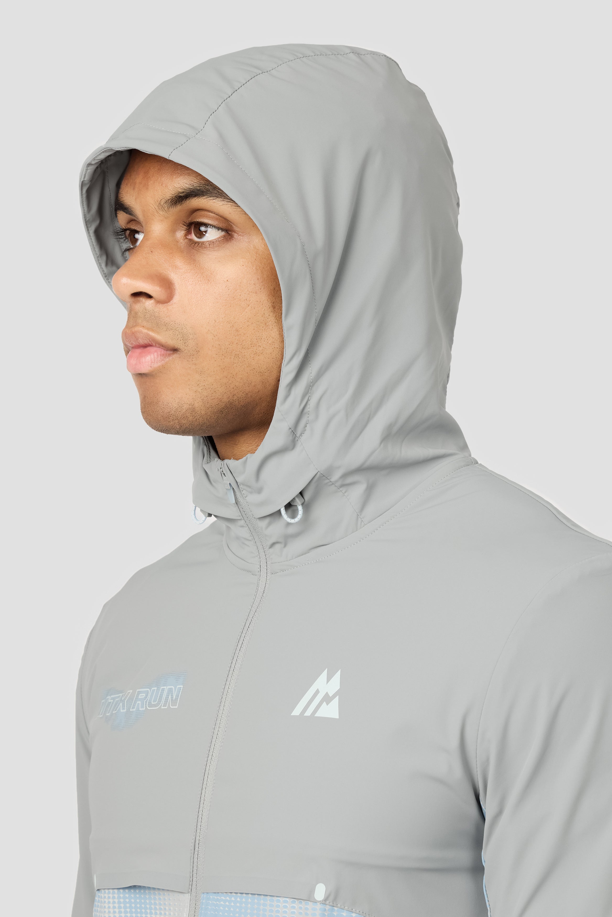 MTX Run Disperse Windbreaker - Platinum Grey | Montirex Sportswear