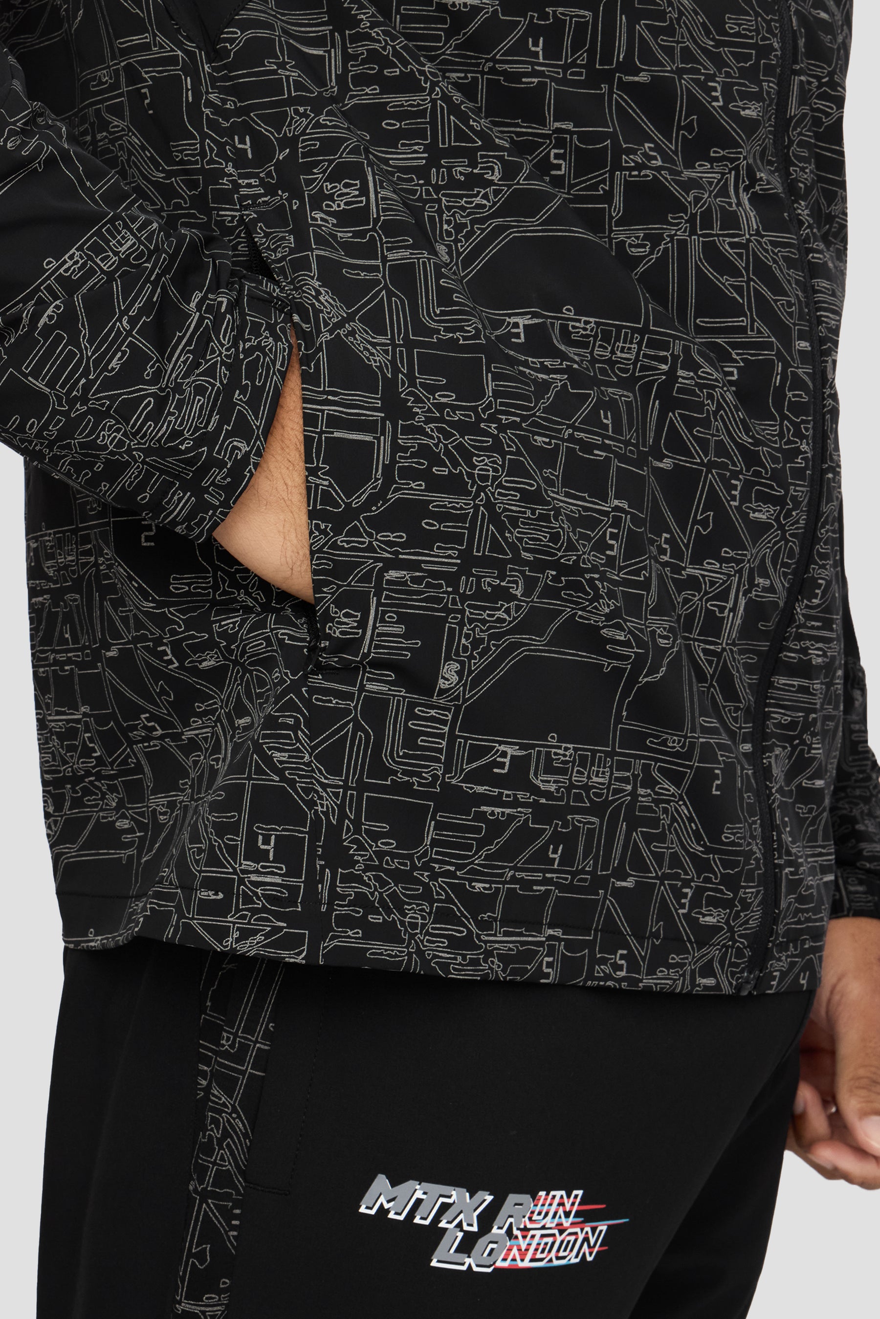 MTX Run City London Jacket - Black
