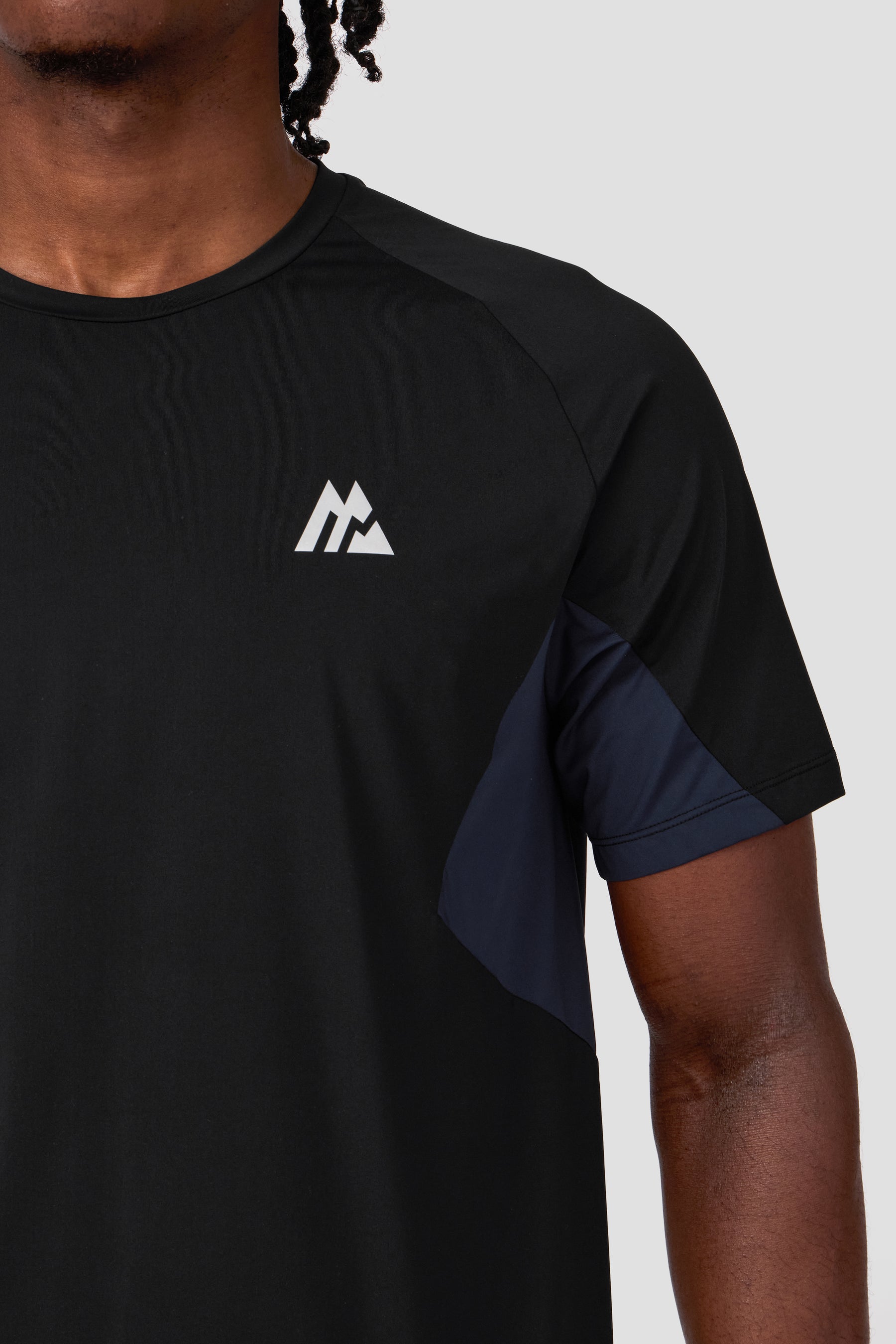 Endurance T-Shirt - Black/Midnight Blue/Bondi