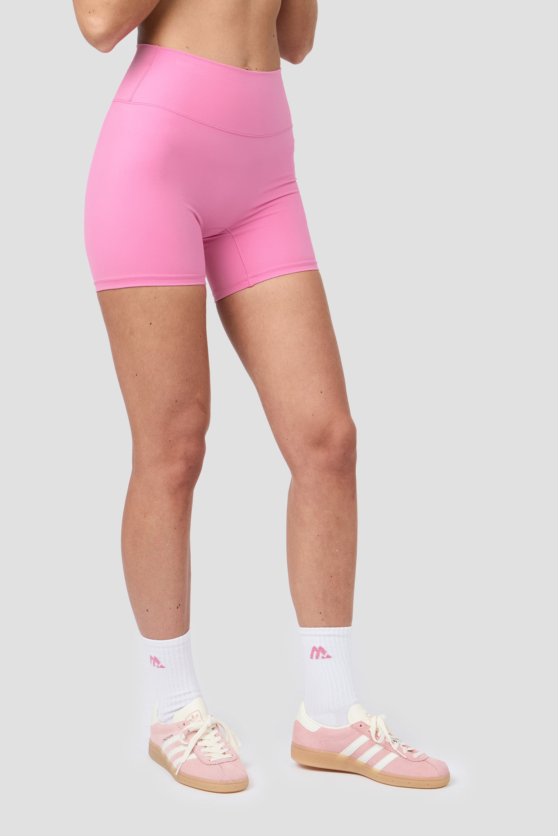 Form Booty Short - Sugar Pink