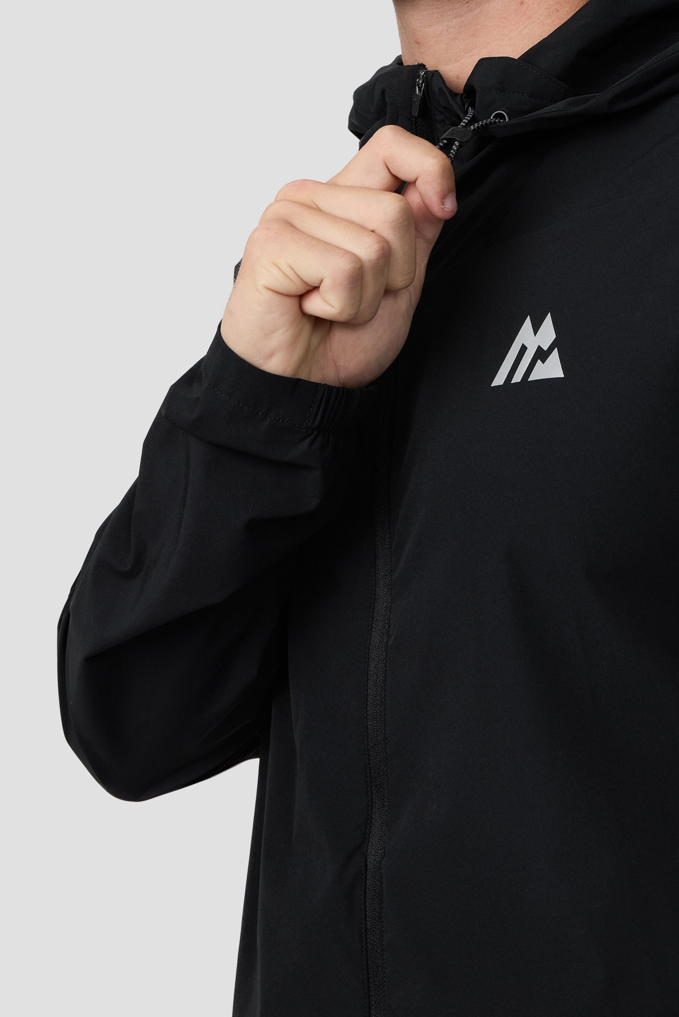 Breeze 3.0 Windbreaker Black | Montirex Sportswear Gymwear