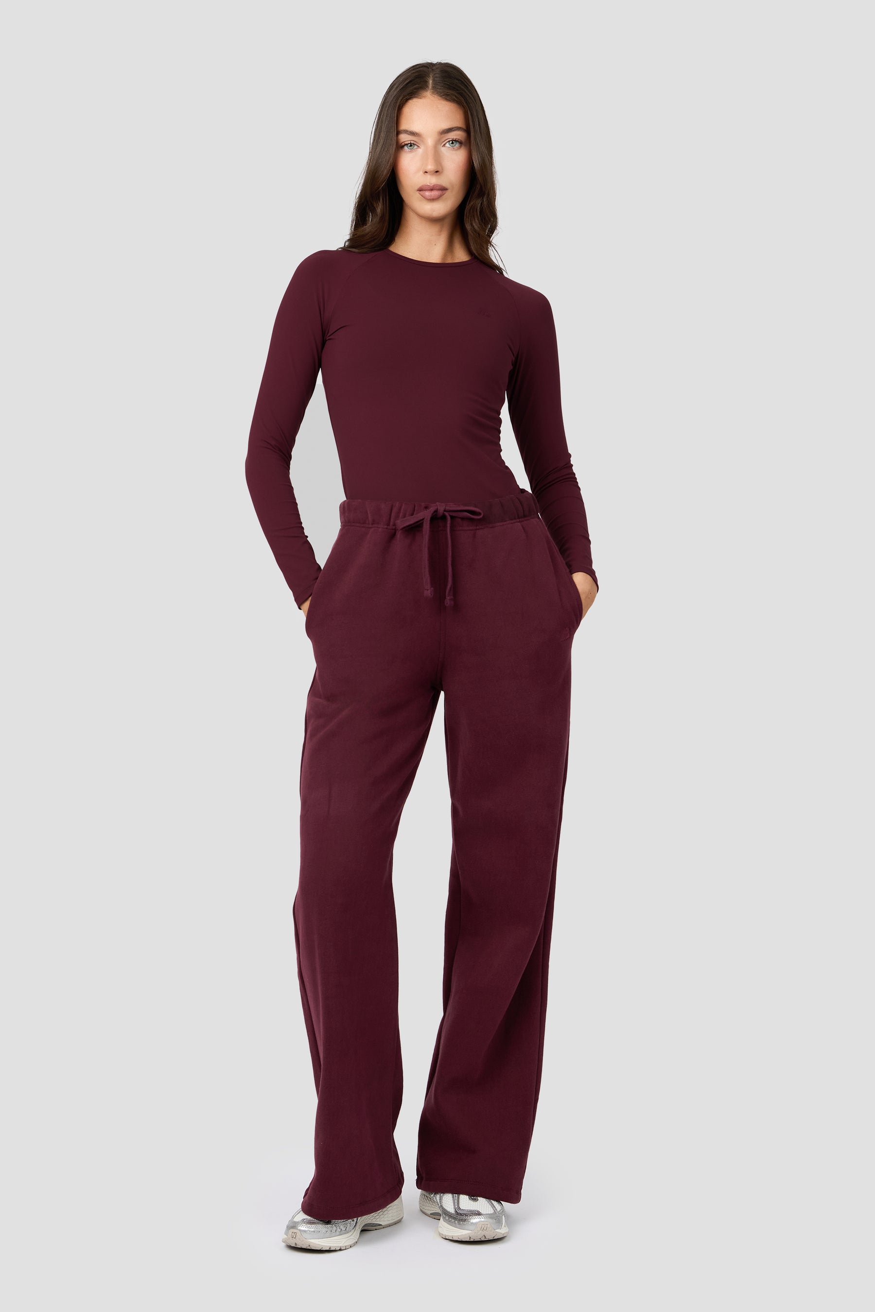 Form Fleece Wide Jogger - Malbec
