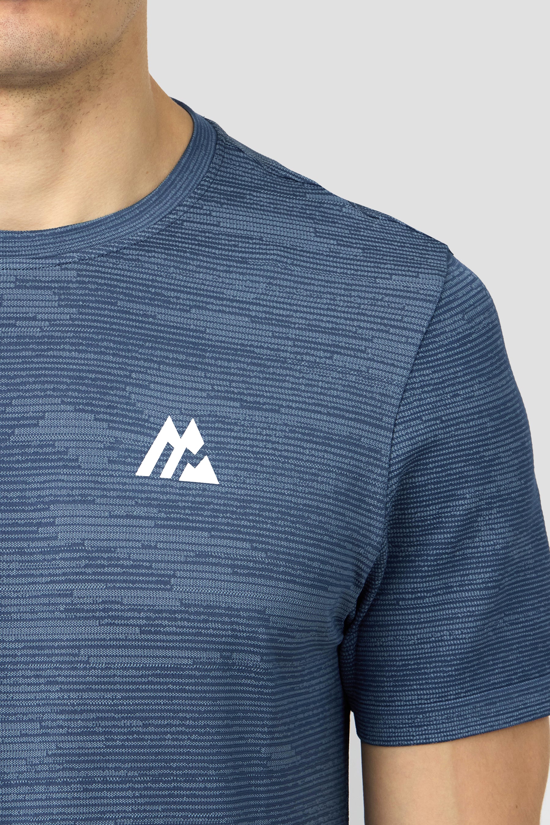 Glitch Seamless T-Shirt - Naval/Fresh Water